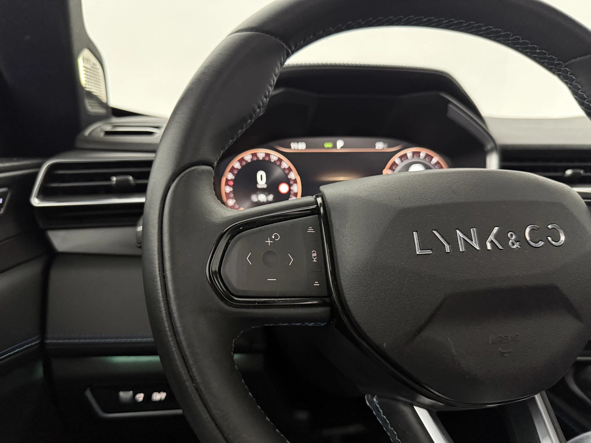 Hoofdafbeelding Lynk & Co 01