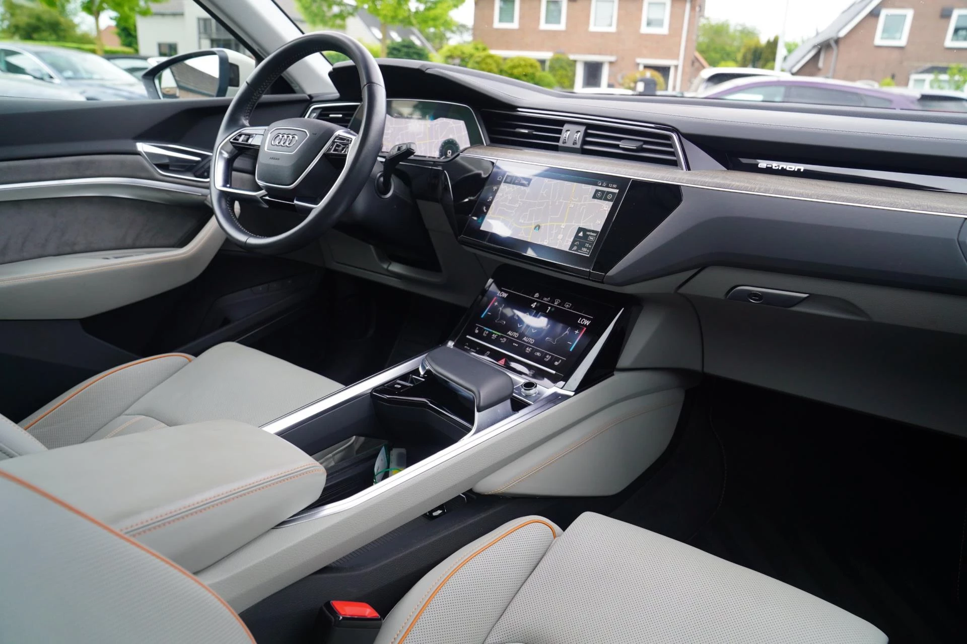 Hoofdafbeelding Audi e-tron