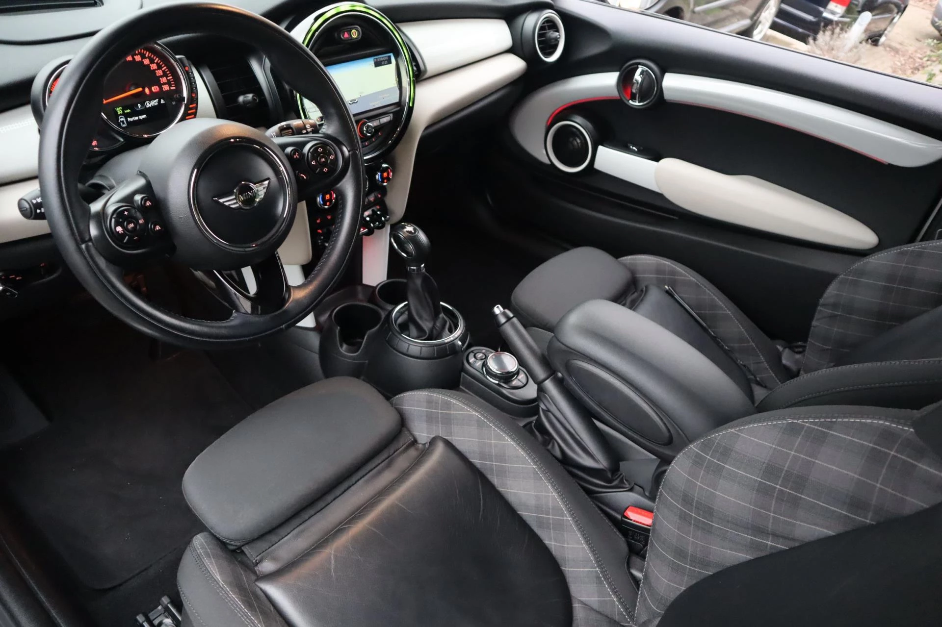 Hoofdafbeelding MINI Cooper S