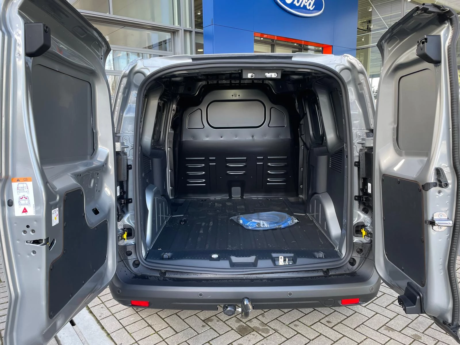 Hoofdafbeelding Ford E-Transit Courier