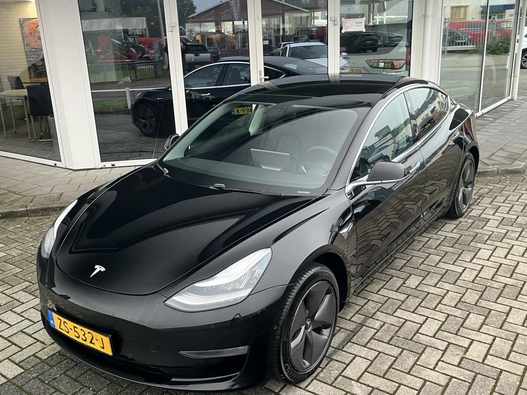 Hoofdafbeelding Tesla Model 3