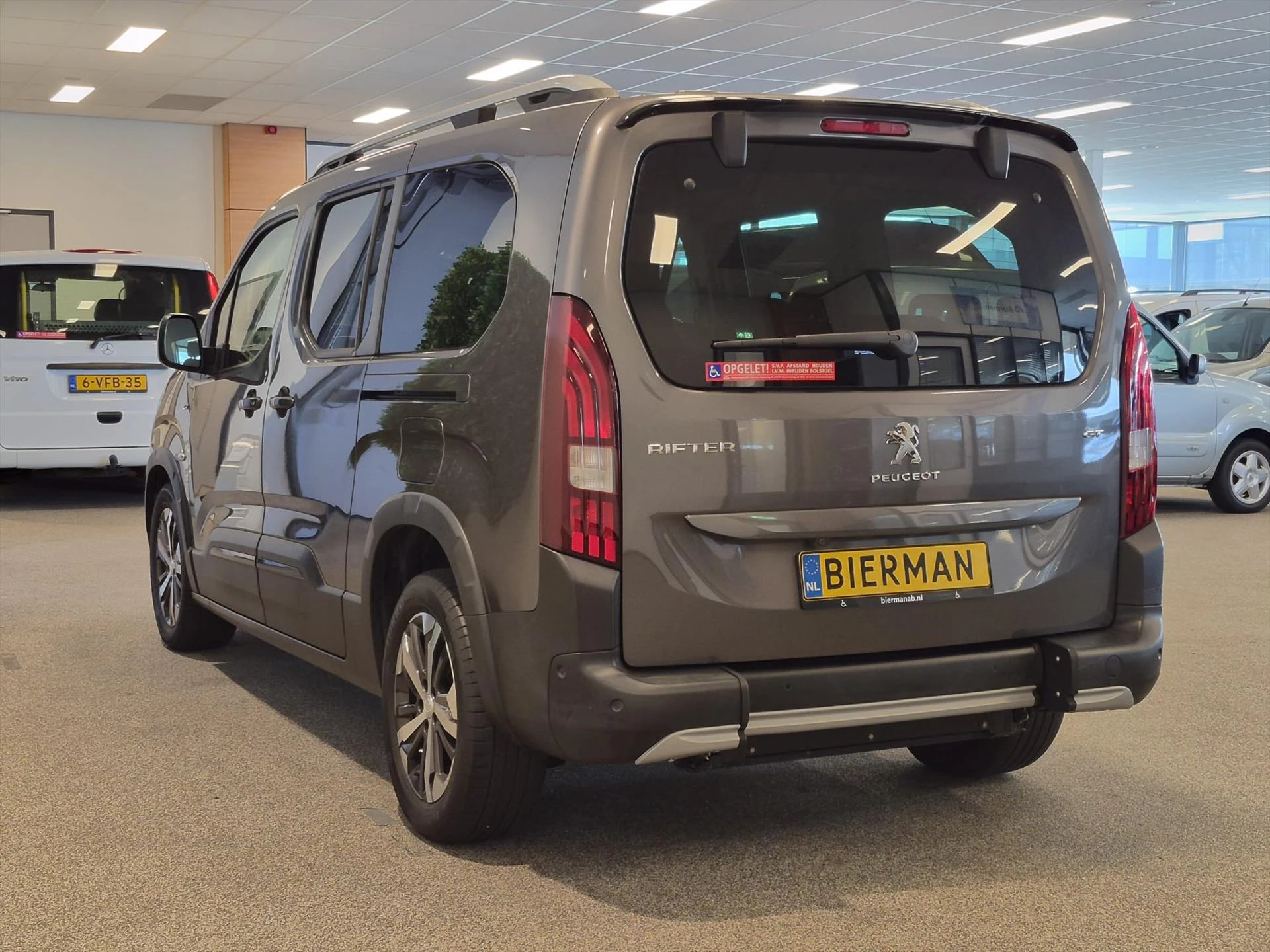 Hoofdafbeelding Peugeot Rifter