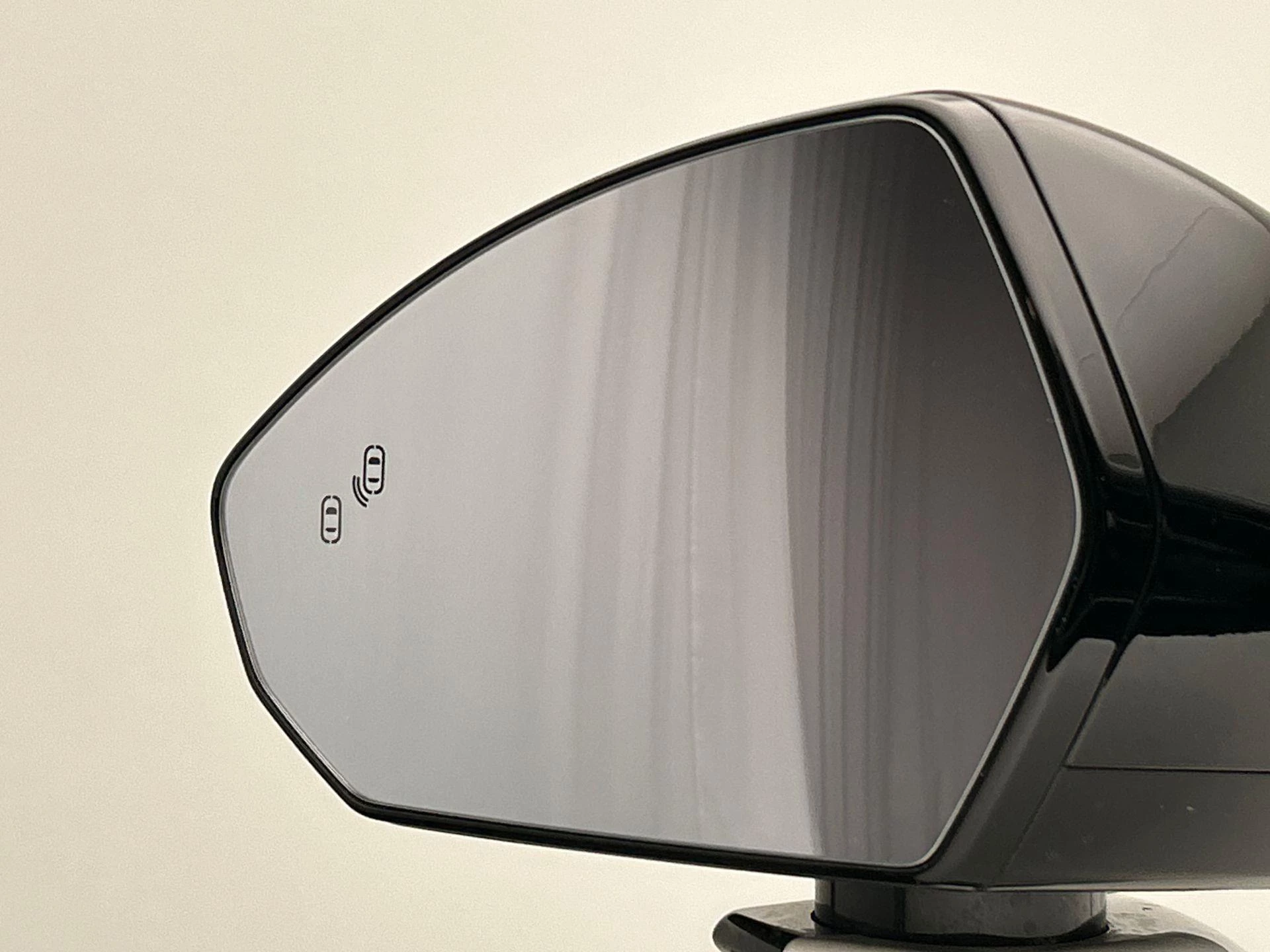 Hoofdafbeelding Lynk & Co 08