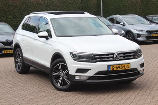 Volkswagen Tiguan 2.0 TSI 4Motion Highline / Vol opties! / Panoramadak / Camera / Head-up / Leder / 18'' / Keyless / Dynaudio / Apple CarPlay / Standverwarming / Naavigatie / DAB / Dodehoek / Stoelverwarming / ACC