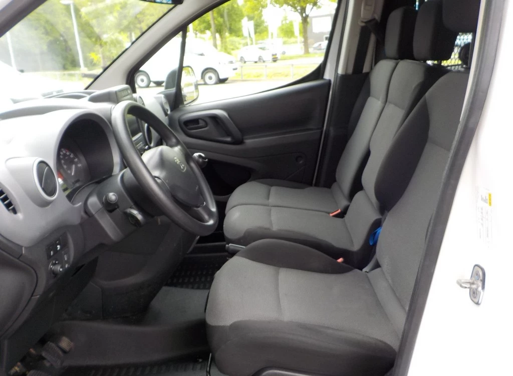 Hoofdafbeelding Peugeot Partner