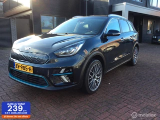 Hoofdafbeelding Kia e-Niro Kia e-Niro ExecutiveLine 64 kWh Leder Camera Stoel koel en verw