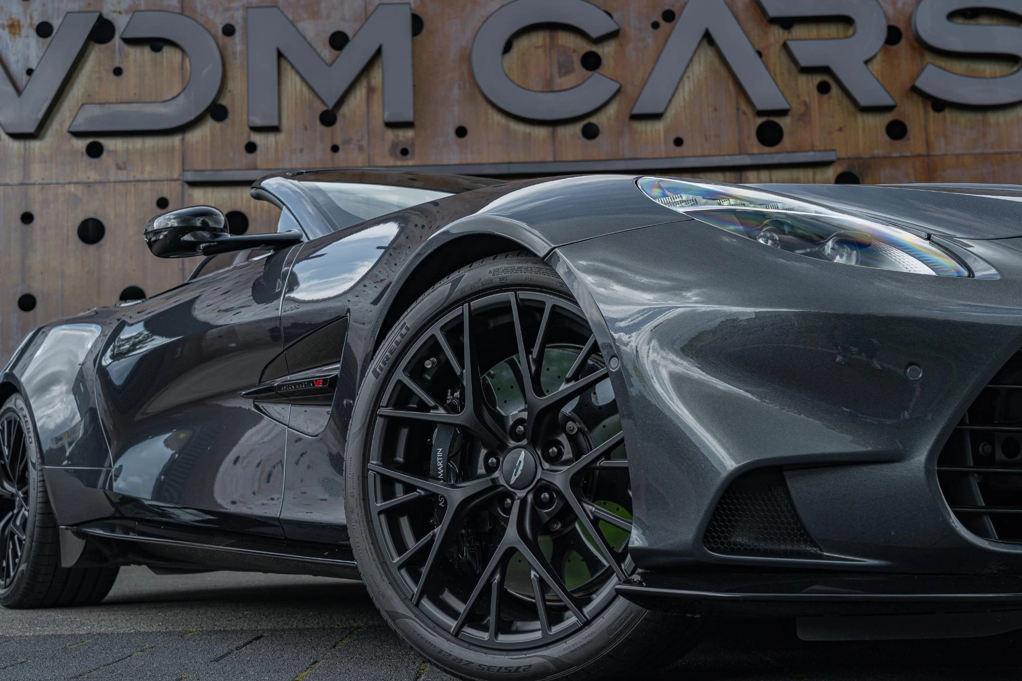 Hoofdafbeelding Aston Martin Vanquish