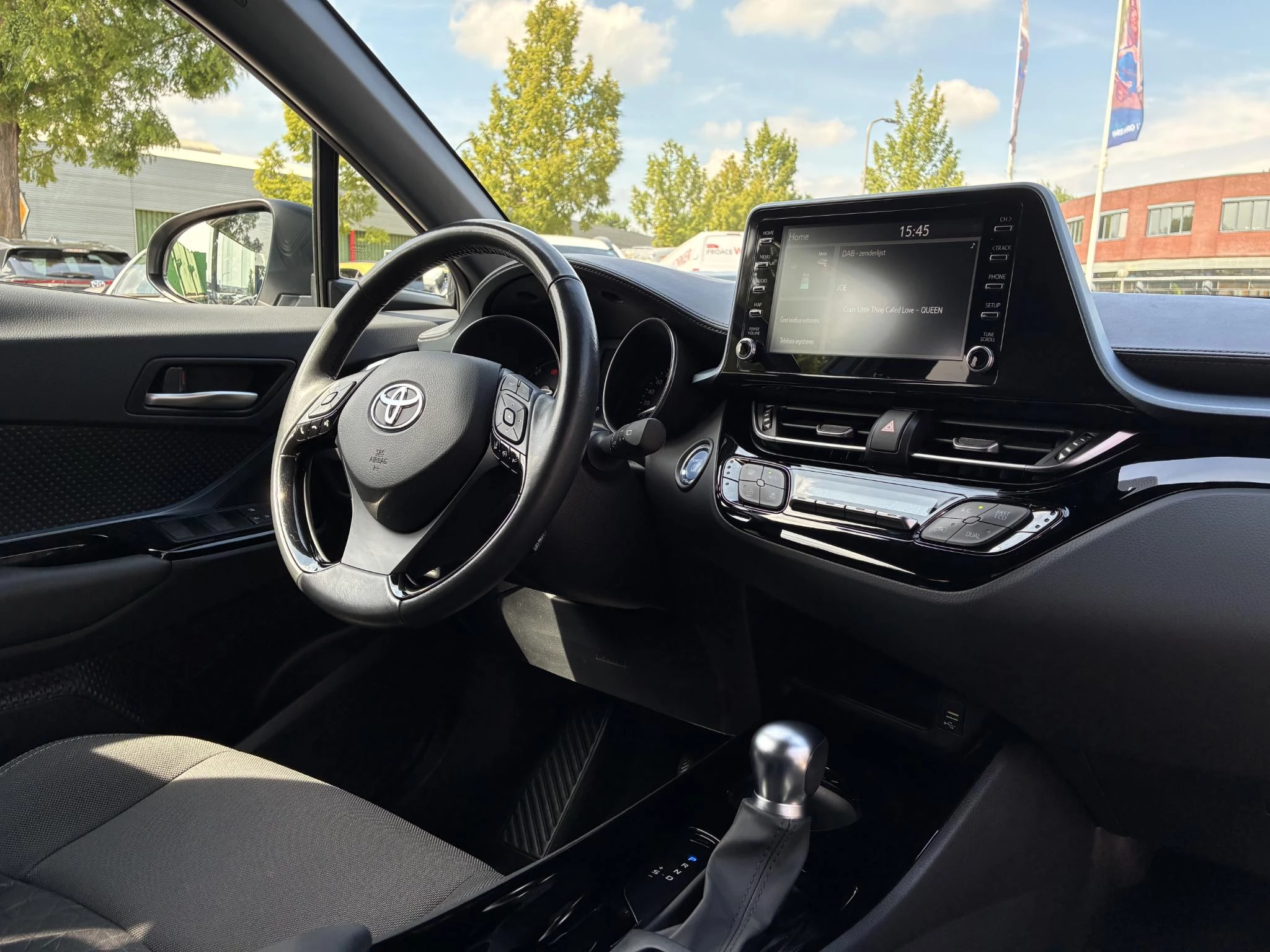 Hoofdafbeelding Toyota C-HR