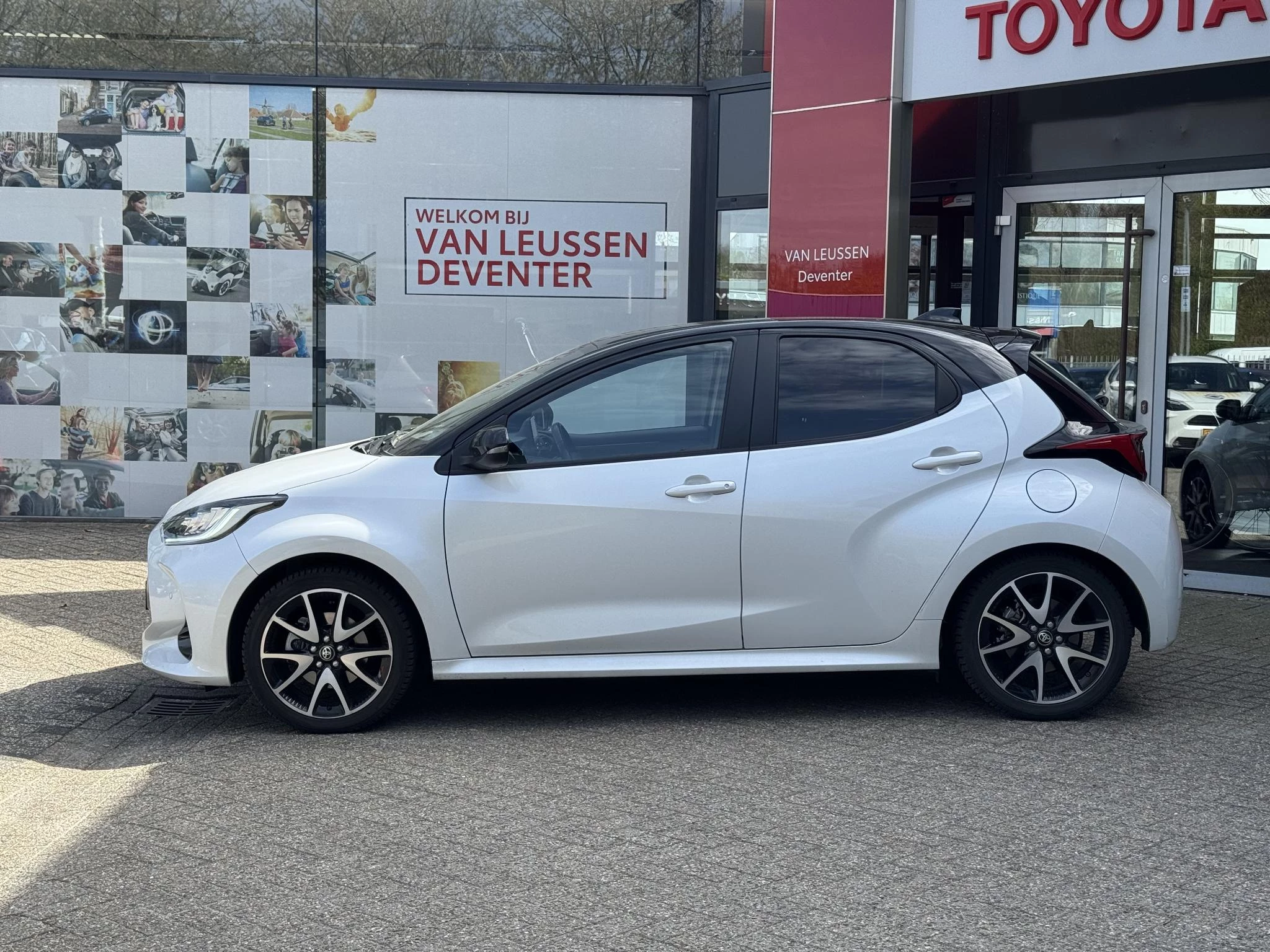 Hoofdafbeelding Toyota Yaris