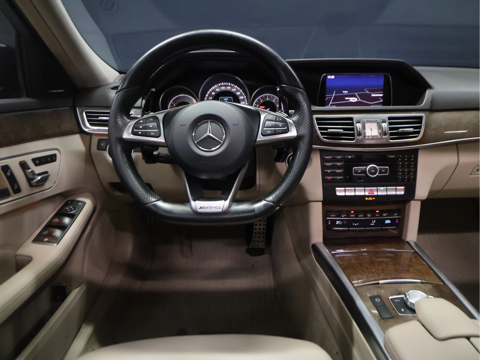 Hoofdafbeelding Mercedes-Benz E-Klasse