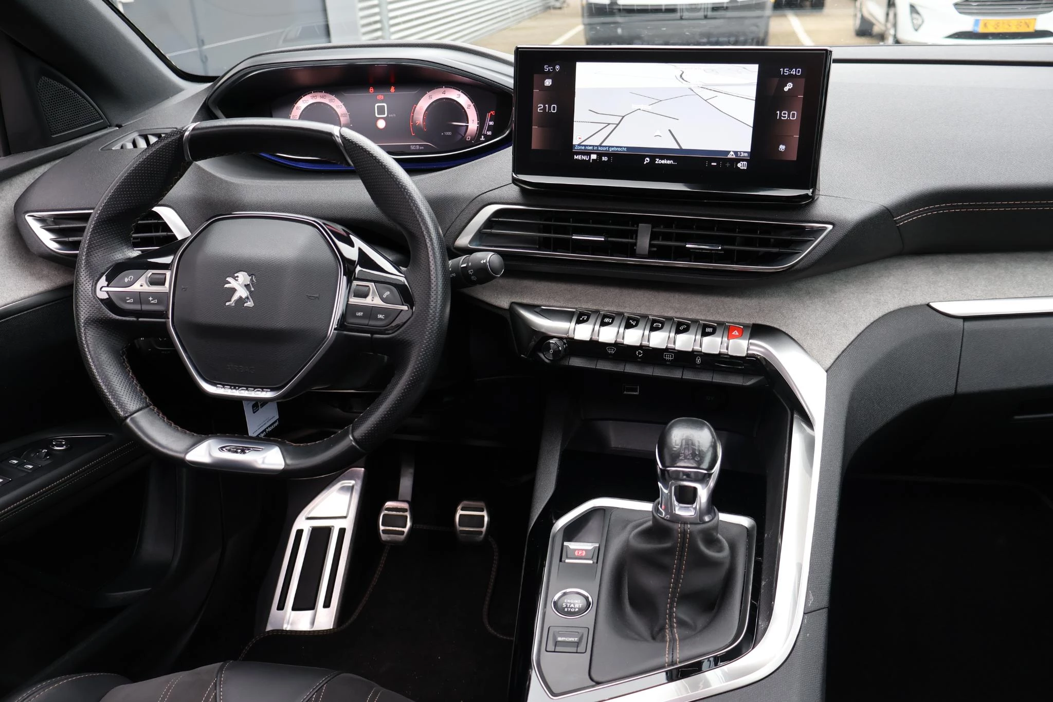 Hoofdafbeelding Peugeot 5008