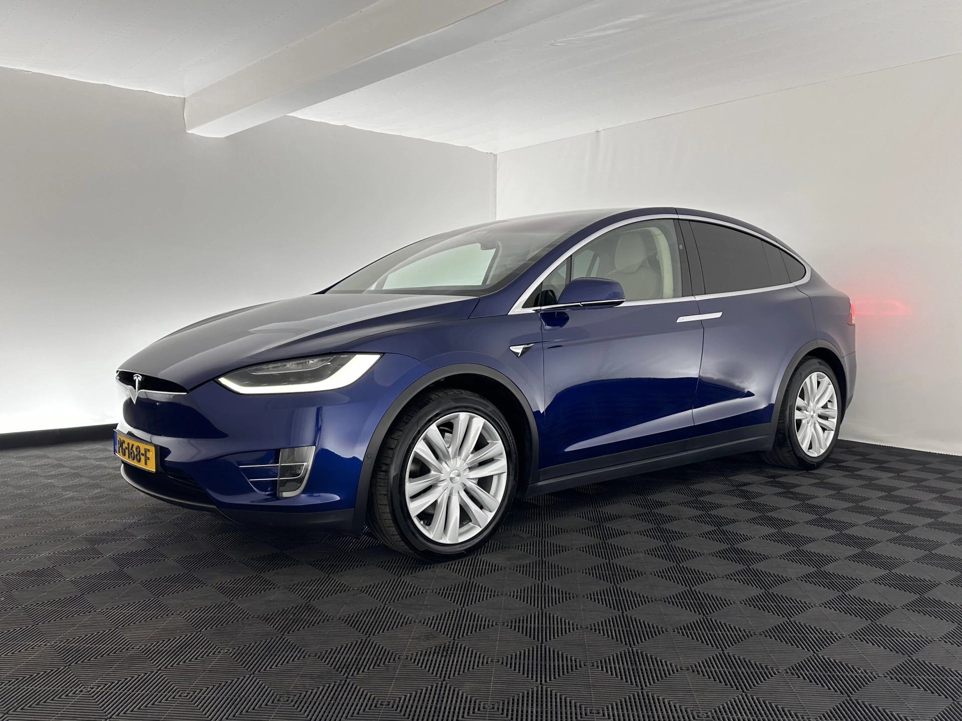 Hoofdafbeelding Tesla Model X