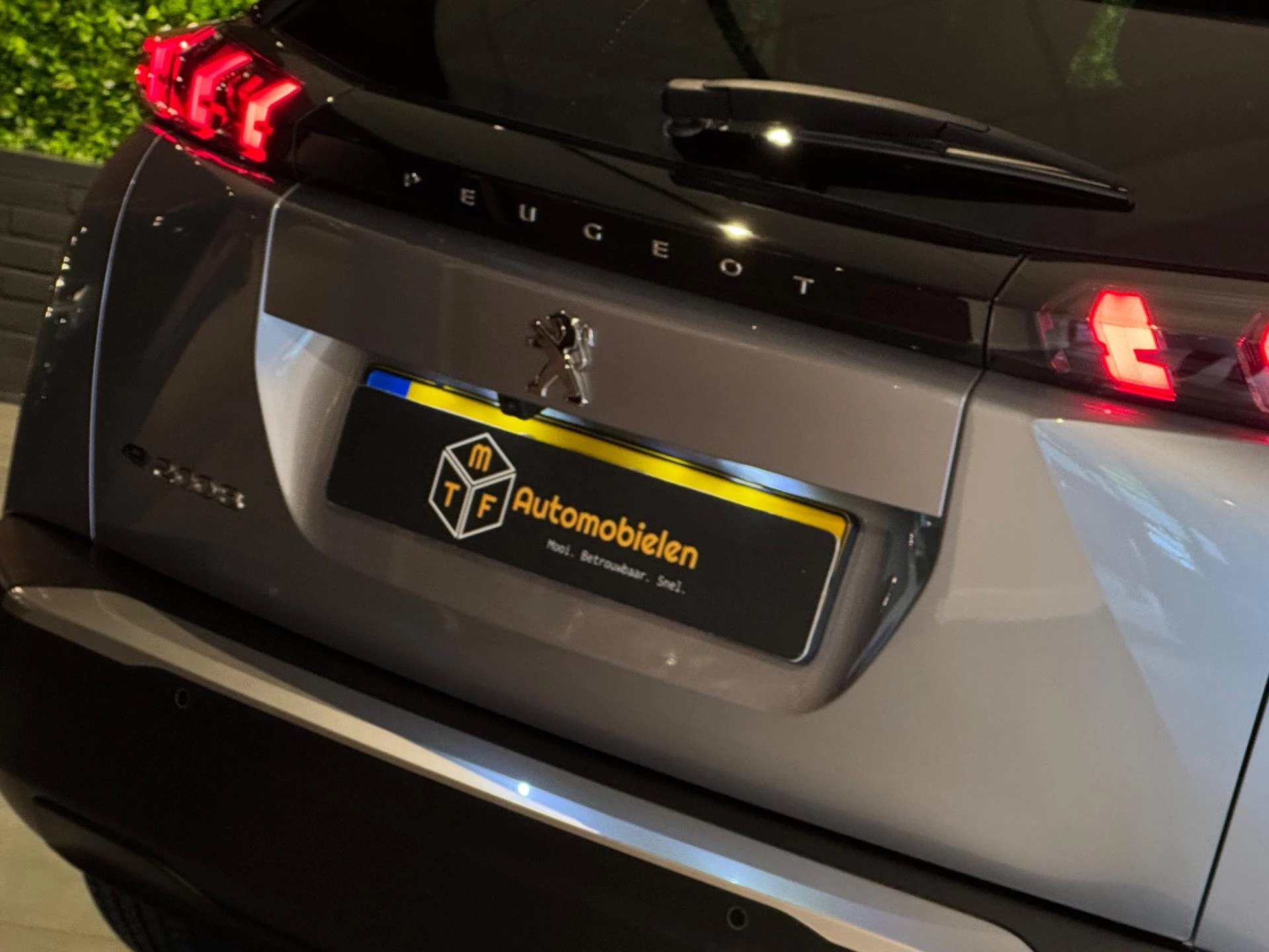 Hoofdafbeelding Peugeot e-2008