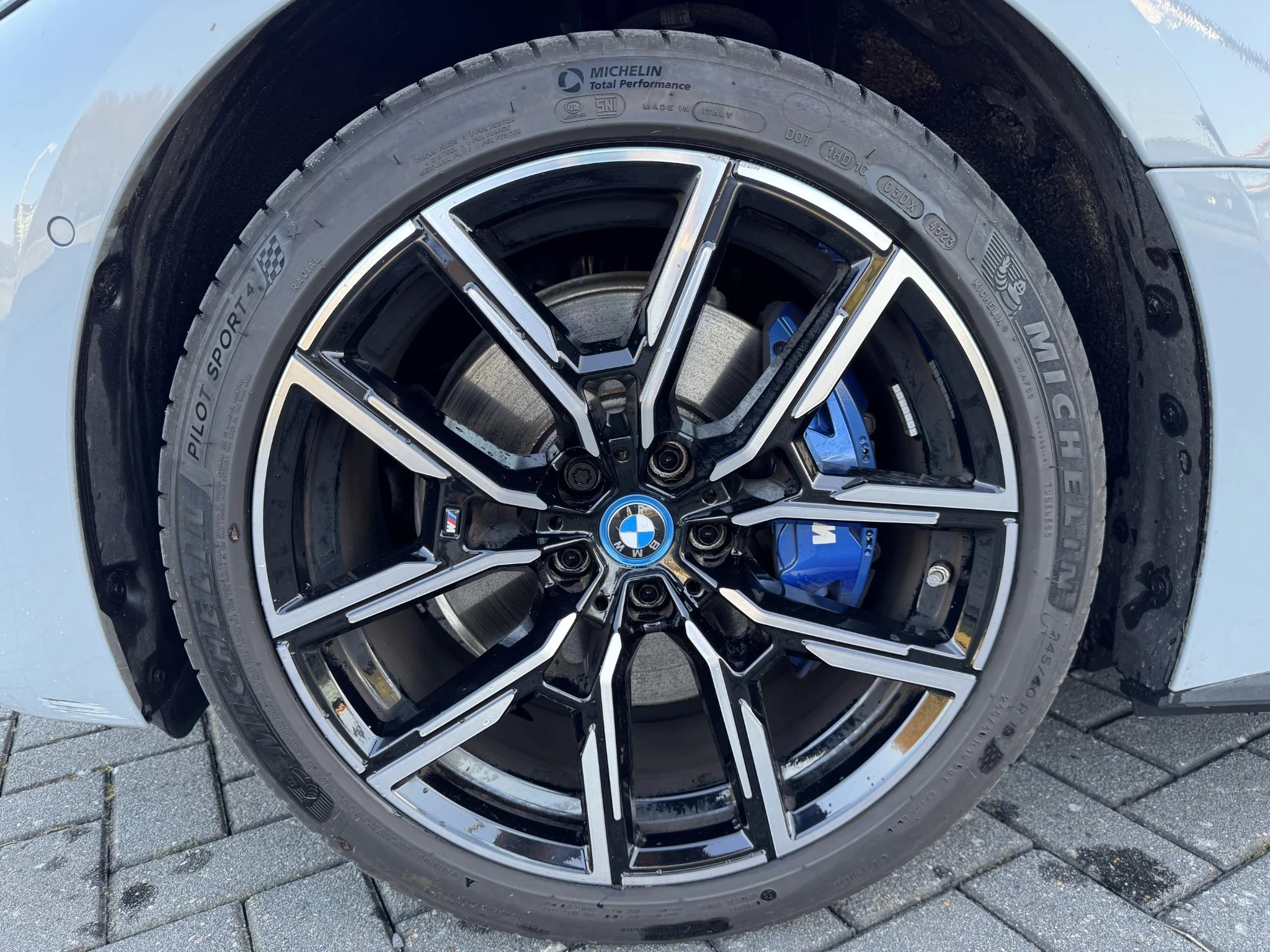 Hoofdafbeelding BMW i4