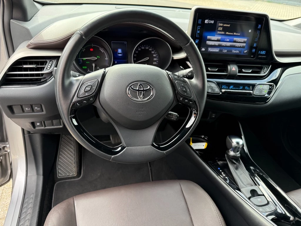 Hoofdafbeelding Toyota C-HR