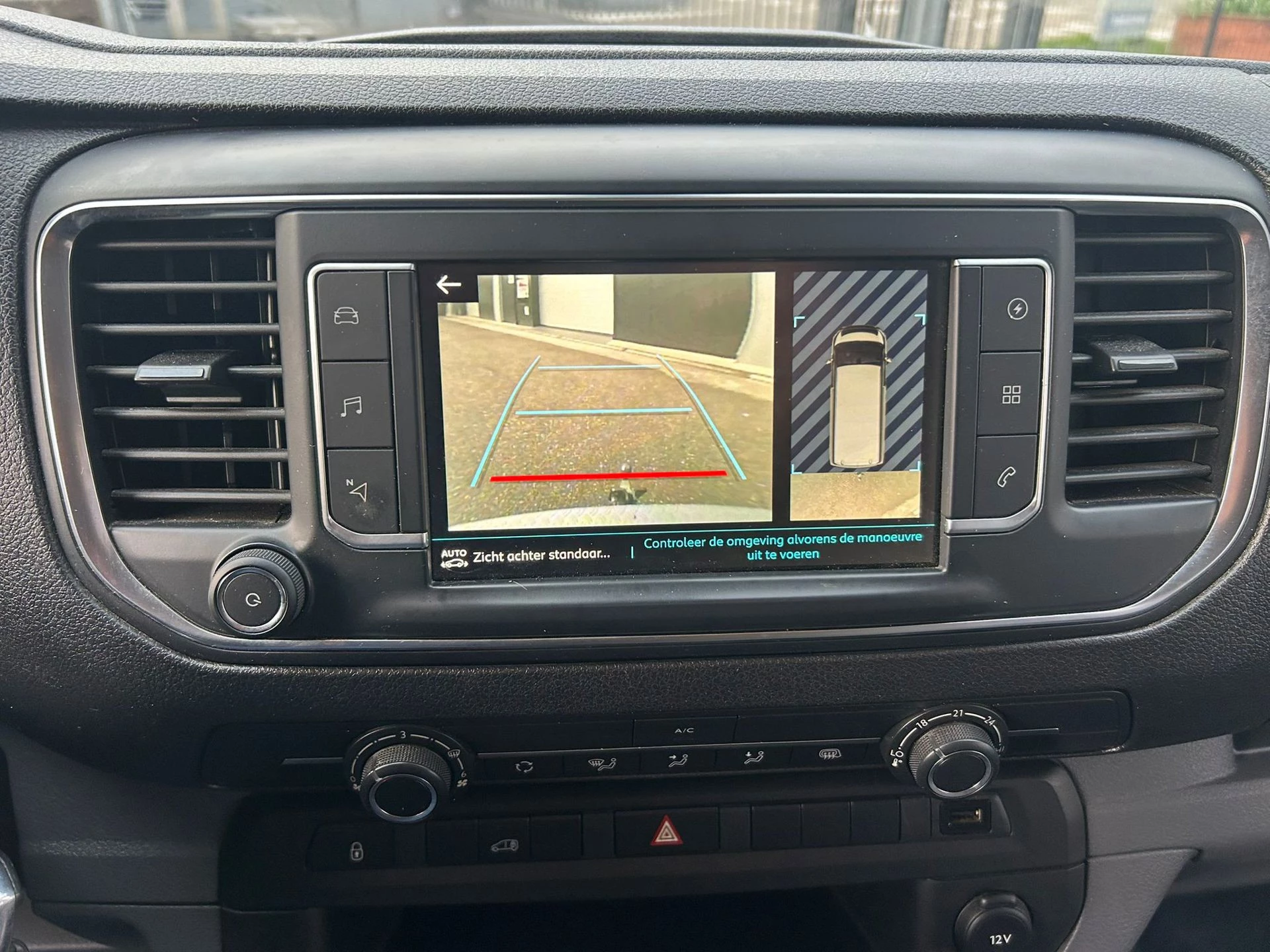 Hoofdafbeelding Peugeot e-Expert