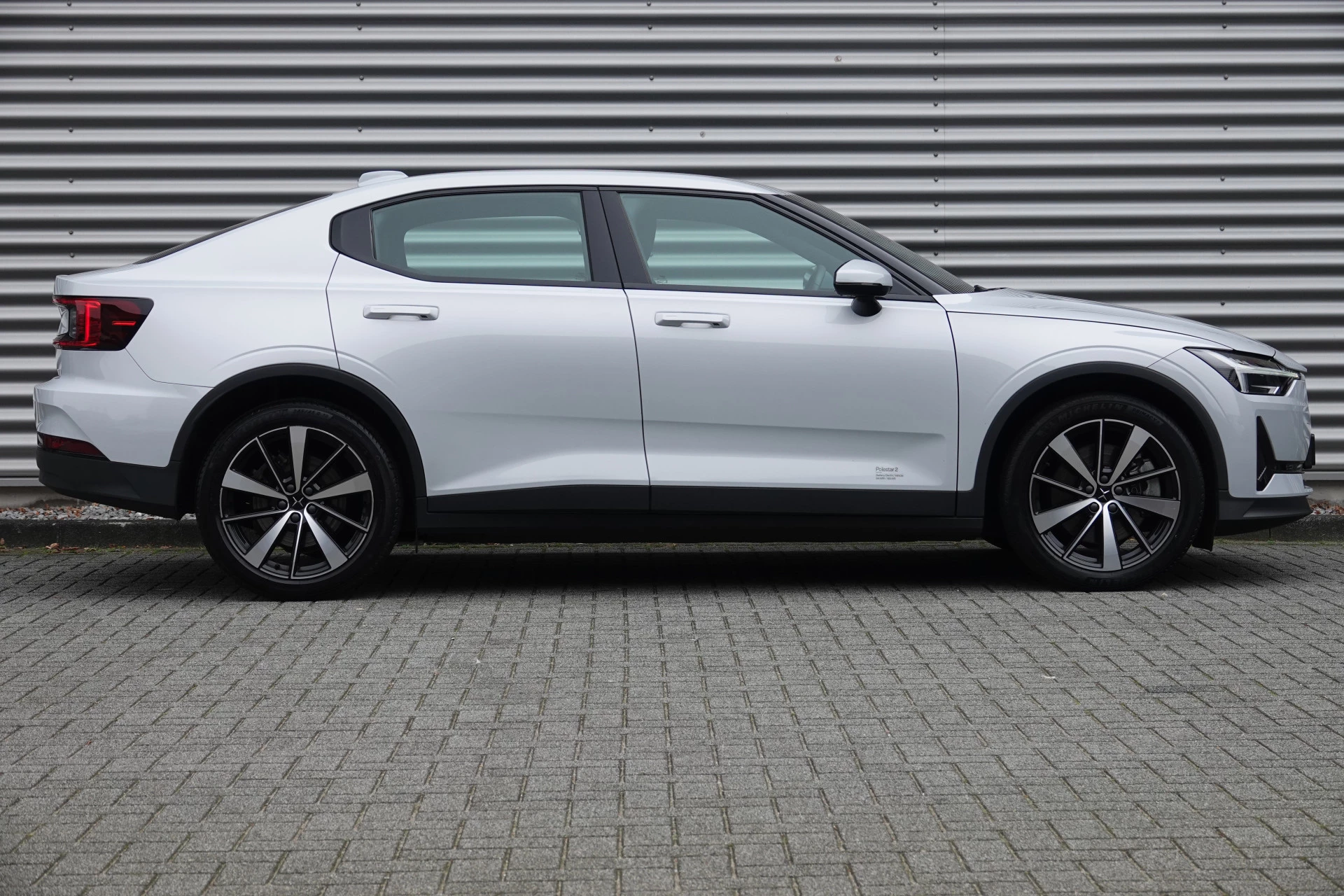 Hoofdafbeelding Polestar 2