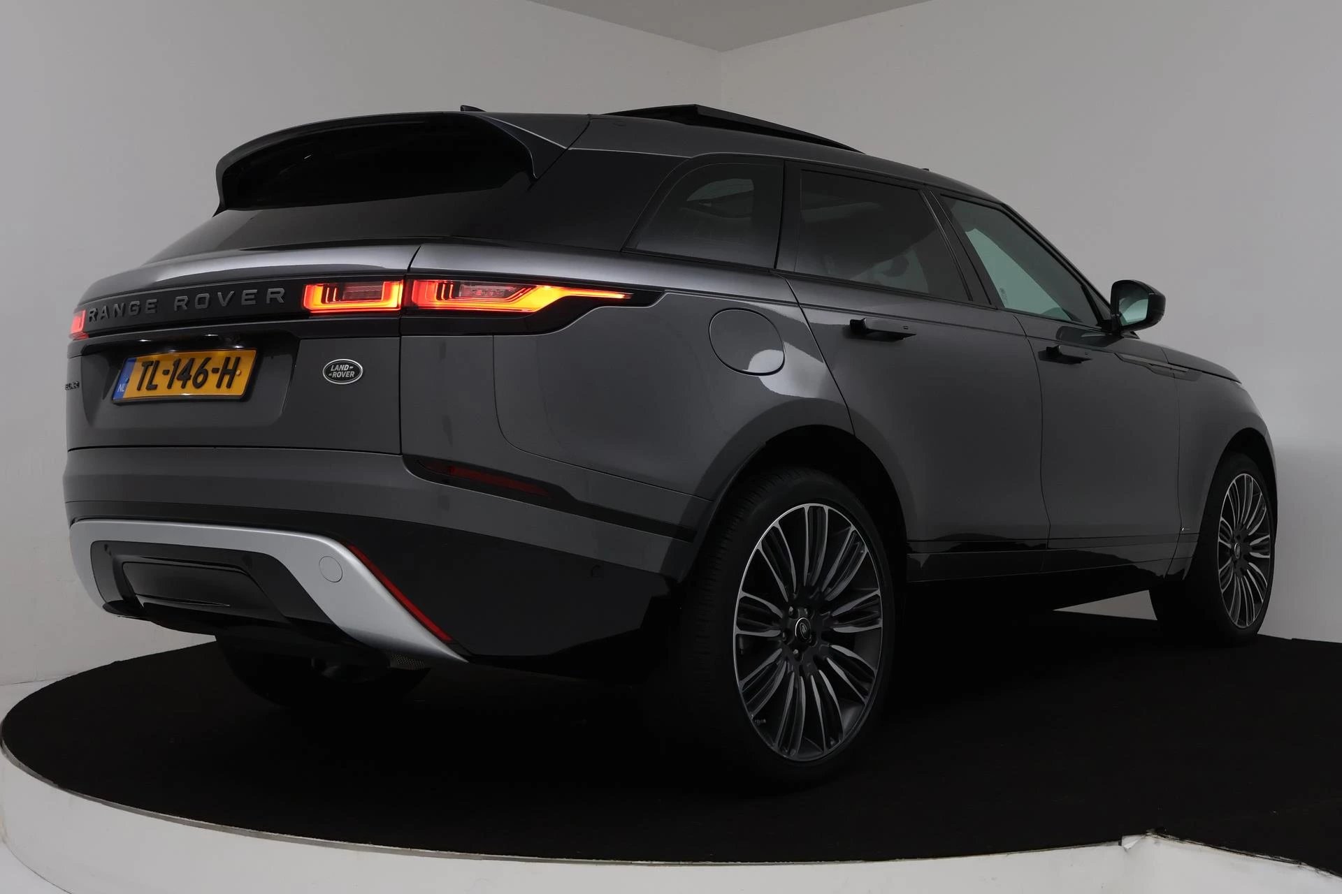 Hoofdafbeelding Land Rover Range Rover Velar