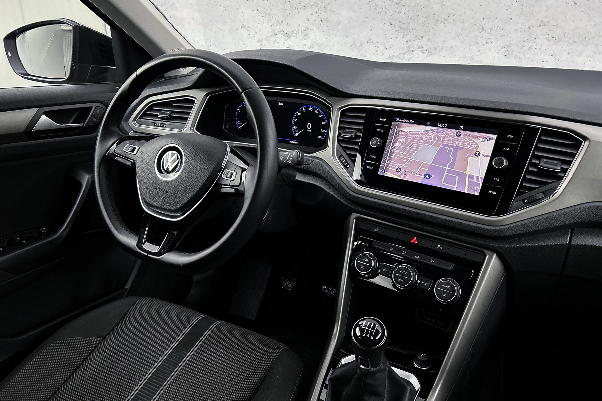 Hoofdafbeelding Volkswagen T-Roc