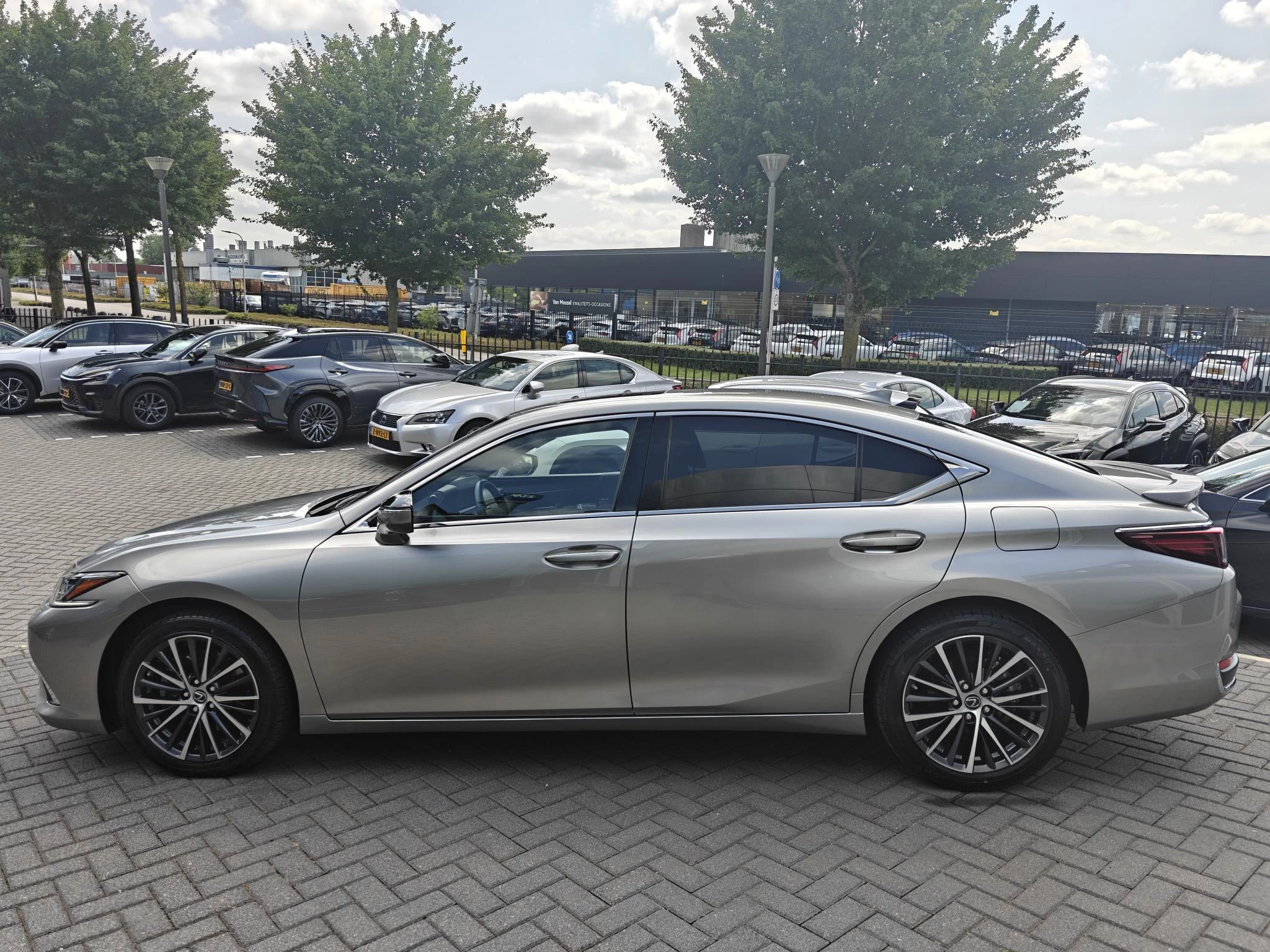 Hoofdafbeelding Lexus ES