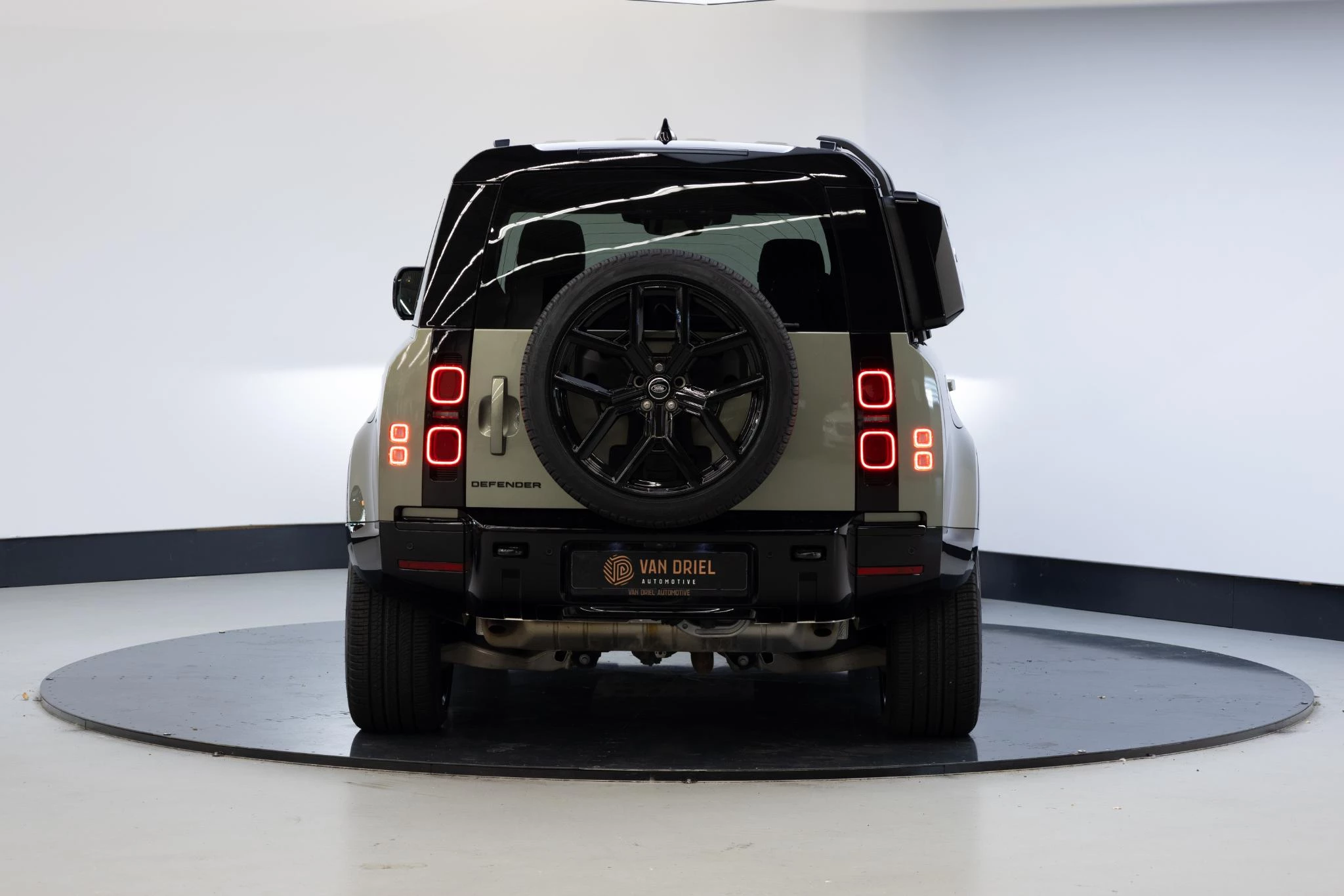 Hoofdafbeelding Land Rover Defender