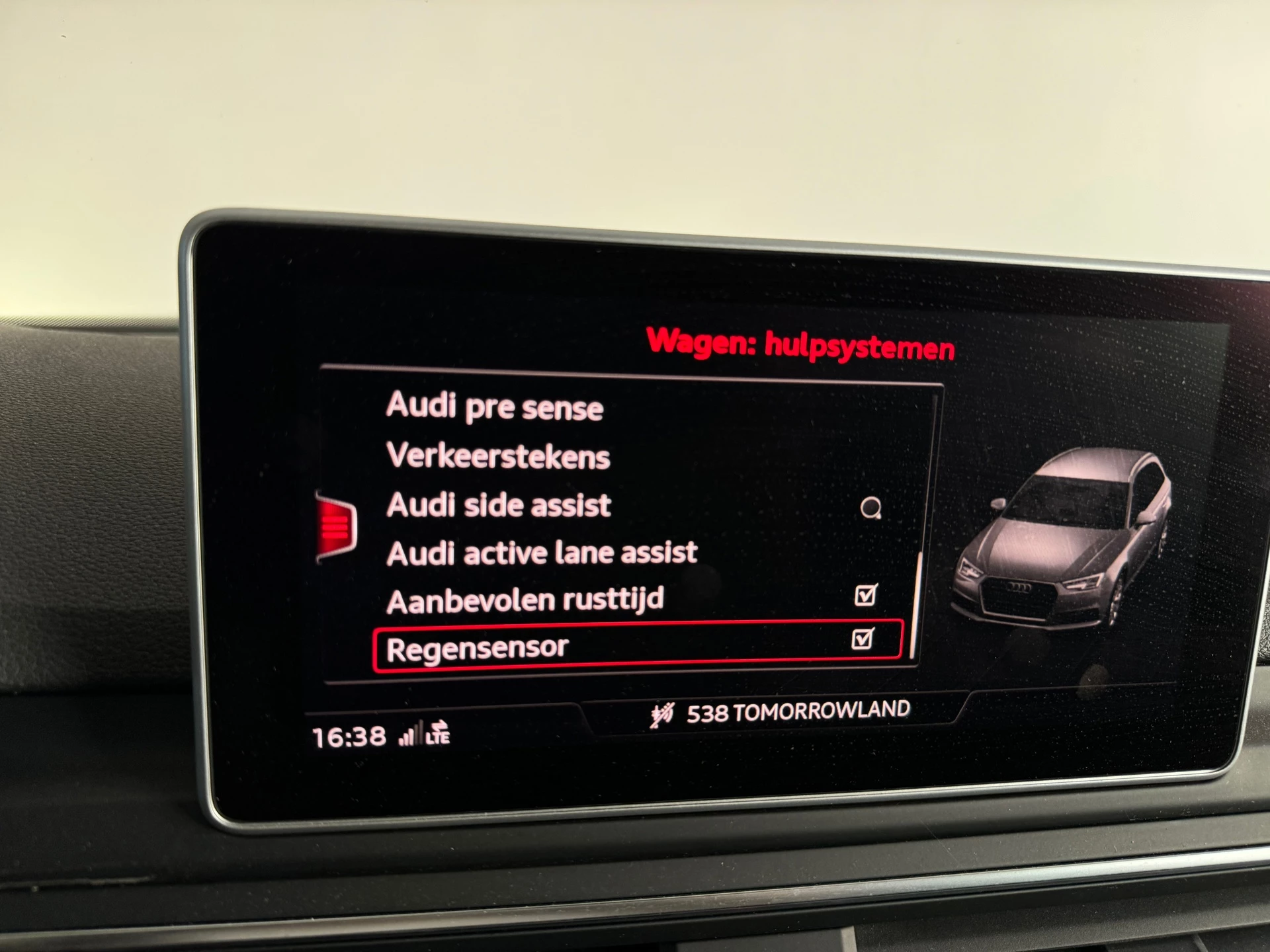 Hoofdafbeelding Audi A4