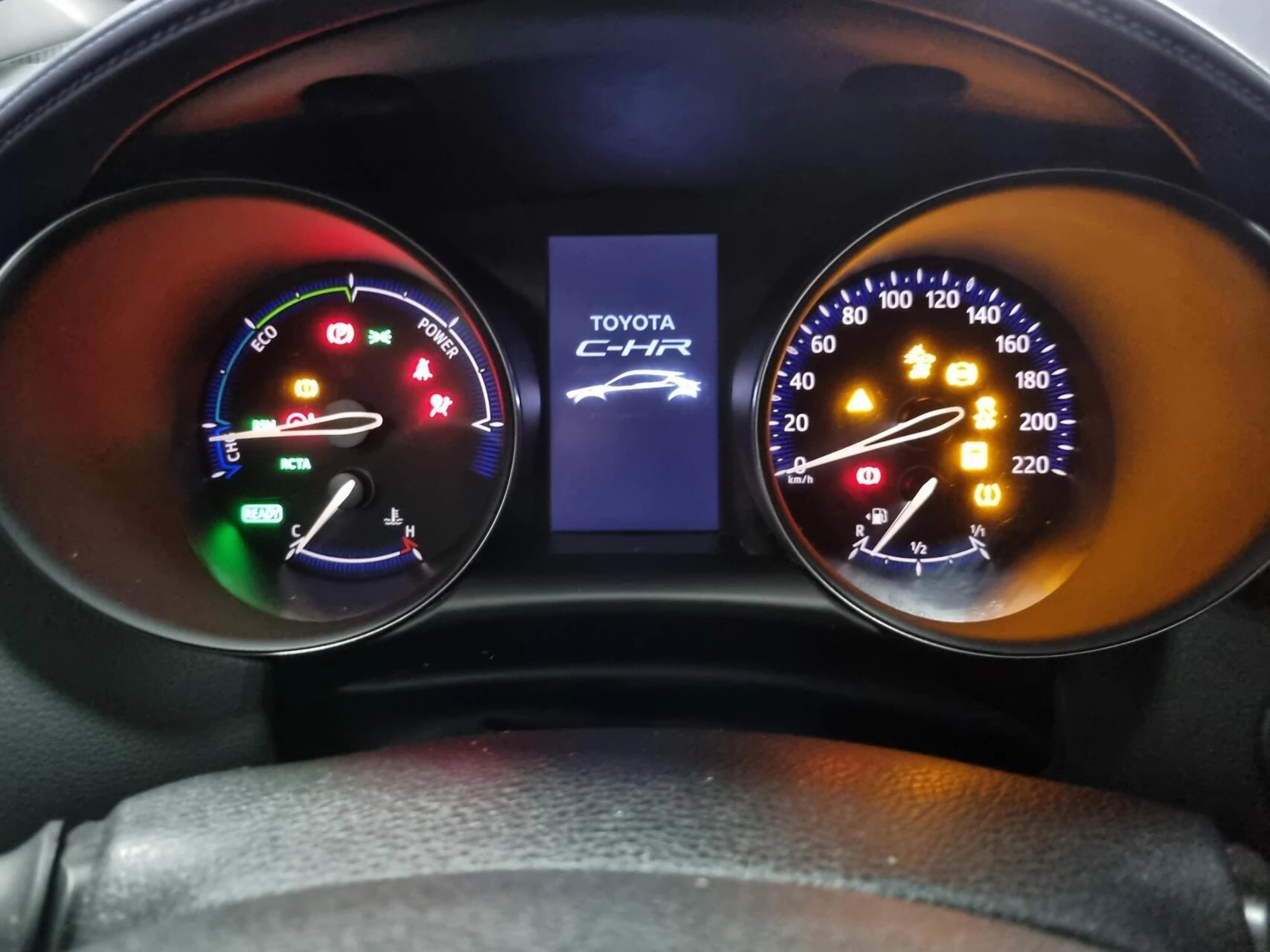 Hoofdafbeelding Toyota C-HR