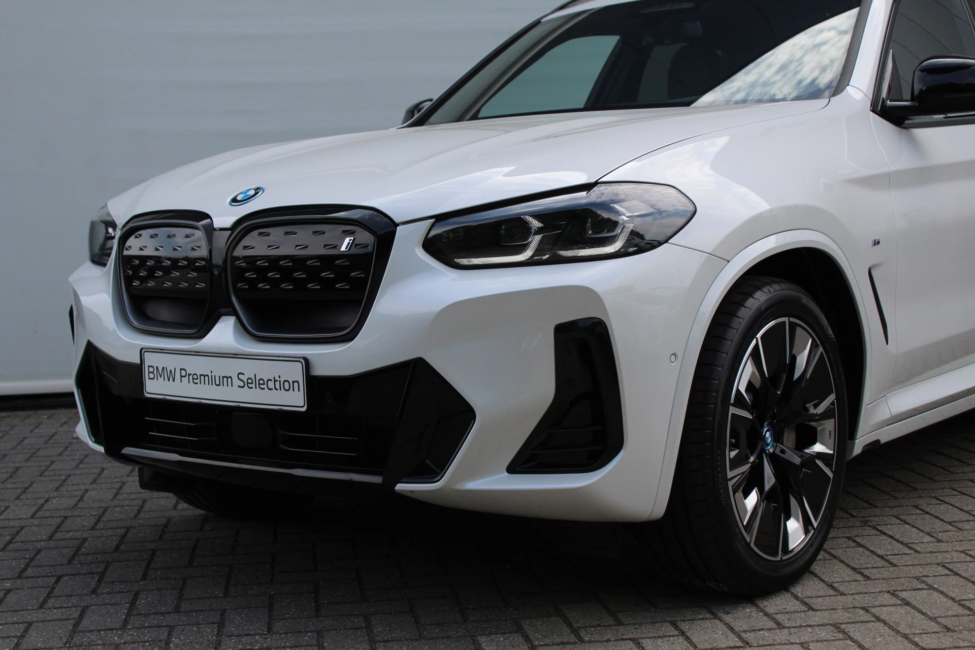 Hoofdafbeelding BMW iX3