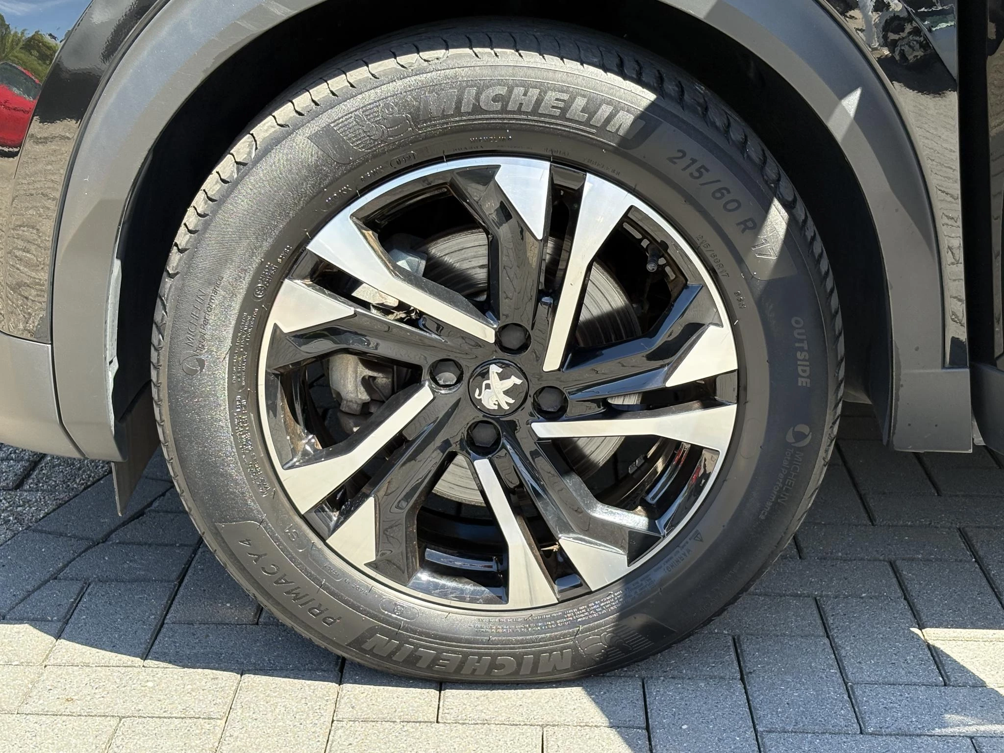 Hoofdafbeelding Peugeot e-2008