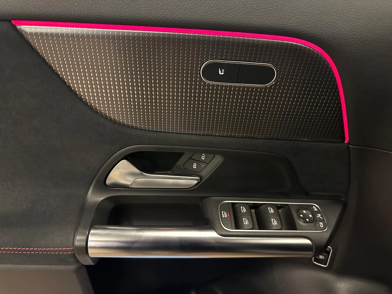 Hoofdafbeelding Mercedes-Benz EQA