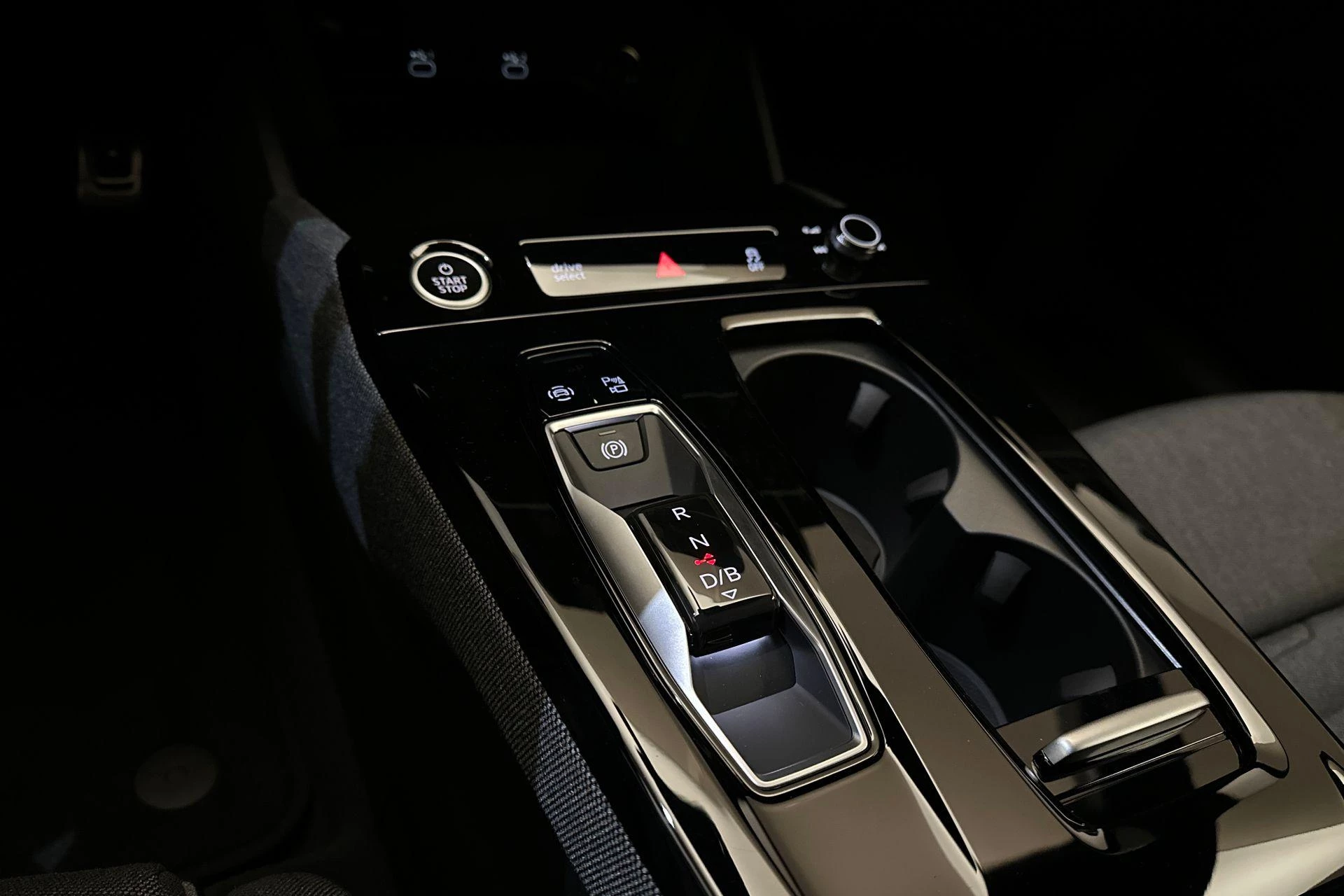 Hoofdafbeelding Audi A6 Avant e-tron