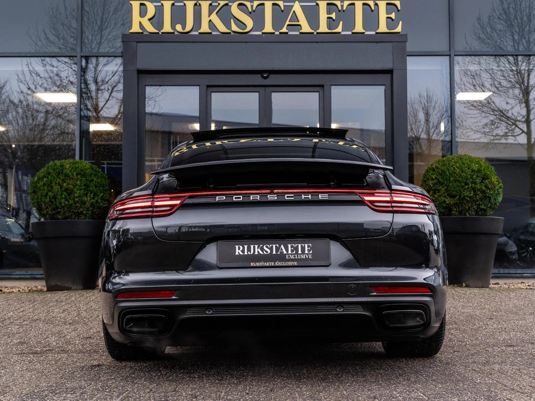Hoofdafbeelding Porsche Panamera