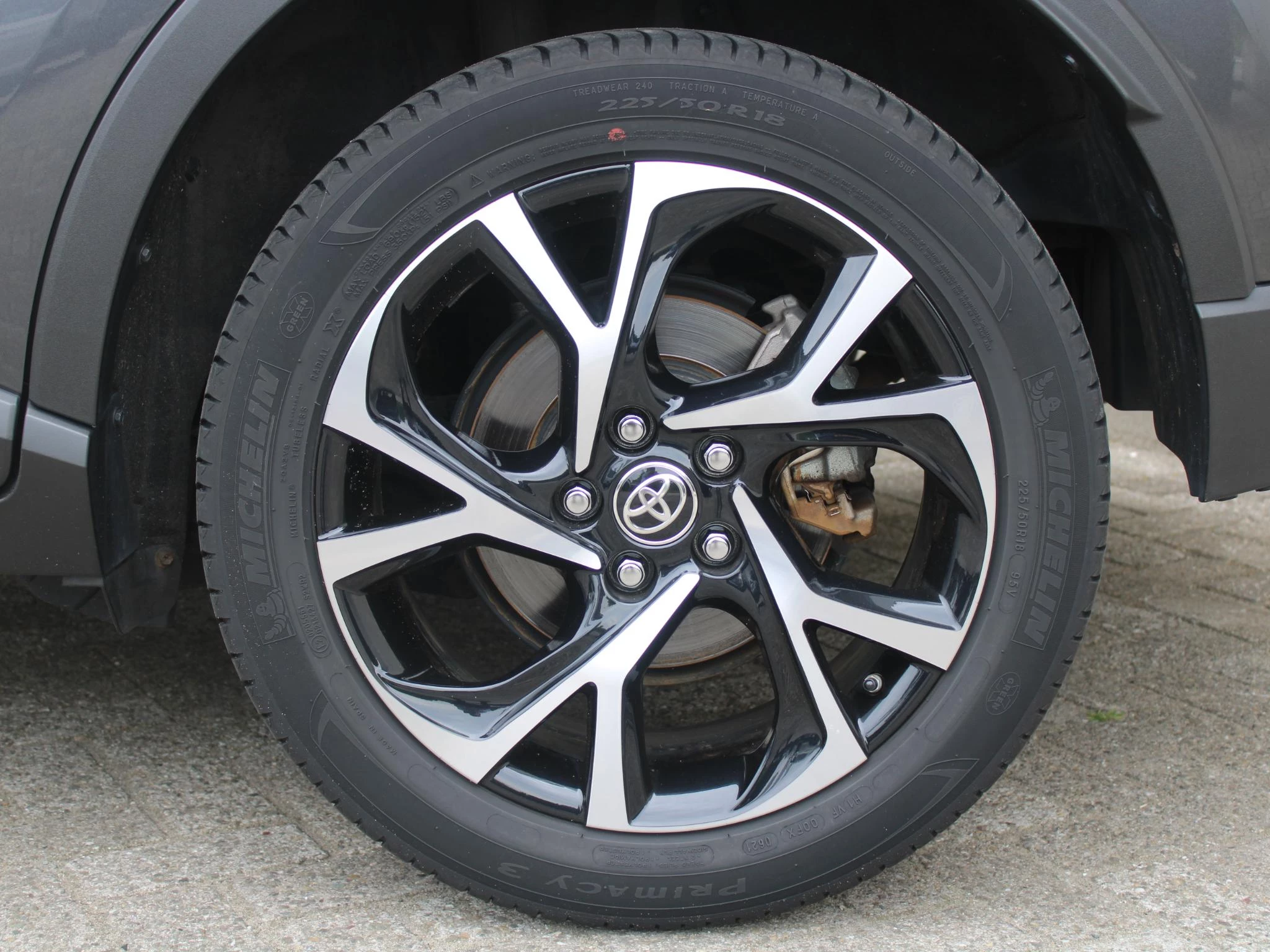 Hoofdafbeelding Toyota C-HR