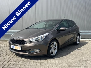 Hoofdafbeelding Kia cee'd Kia cee'd 1.6 GDI Super Pack Premium Vol Leder / Stuur-Stoel-Verw. / Key Les / Trekhaak