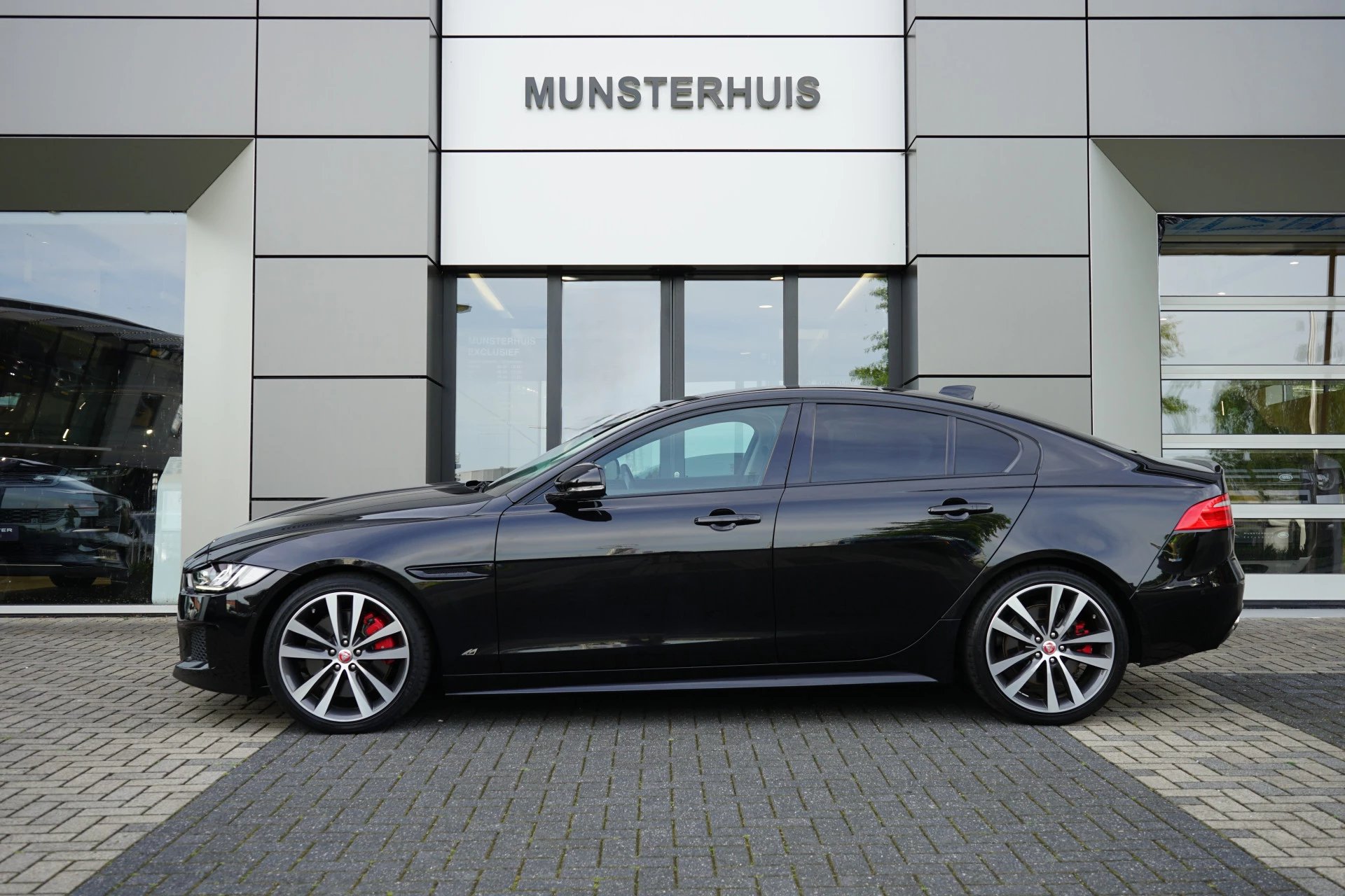 Hoofdafbeelding Jaguar XE