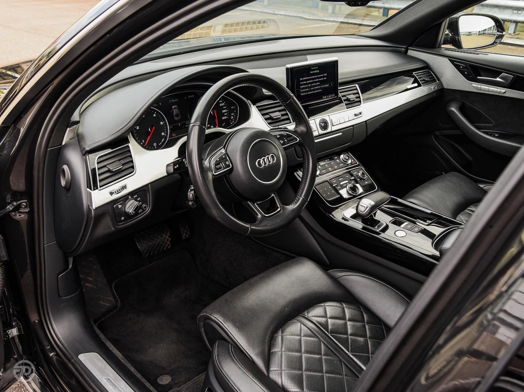 Hoofdafbeelding Audi A8