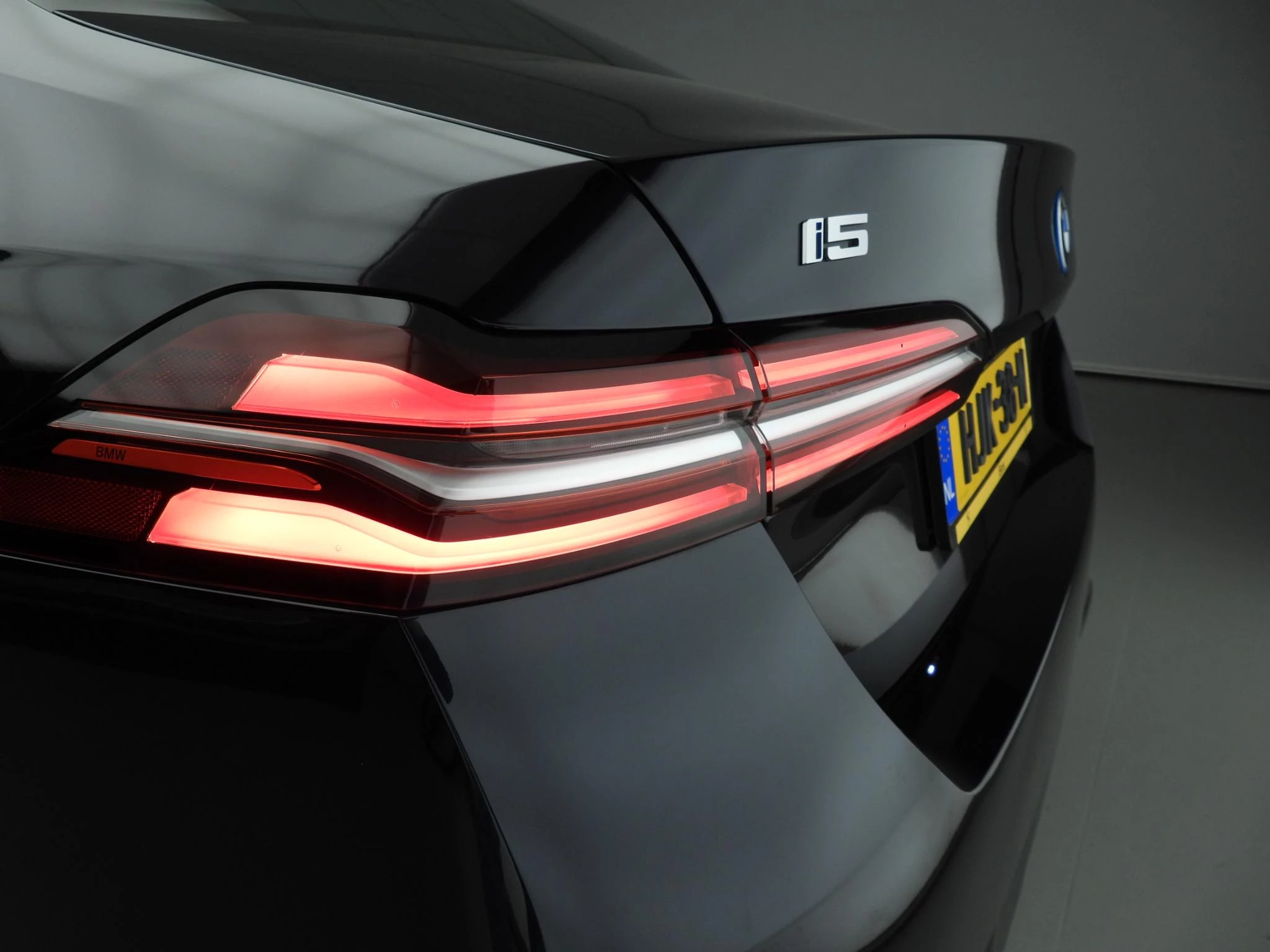 Hoofdafbeelding BMW i5