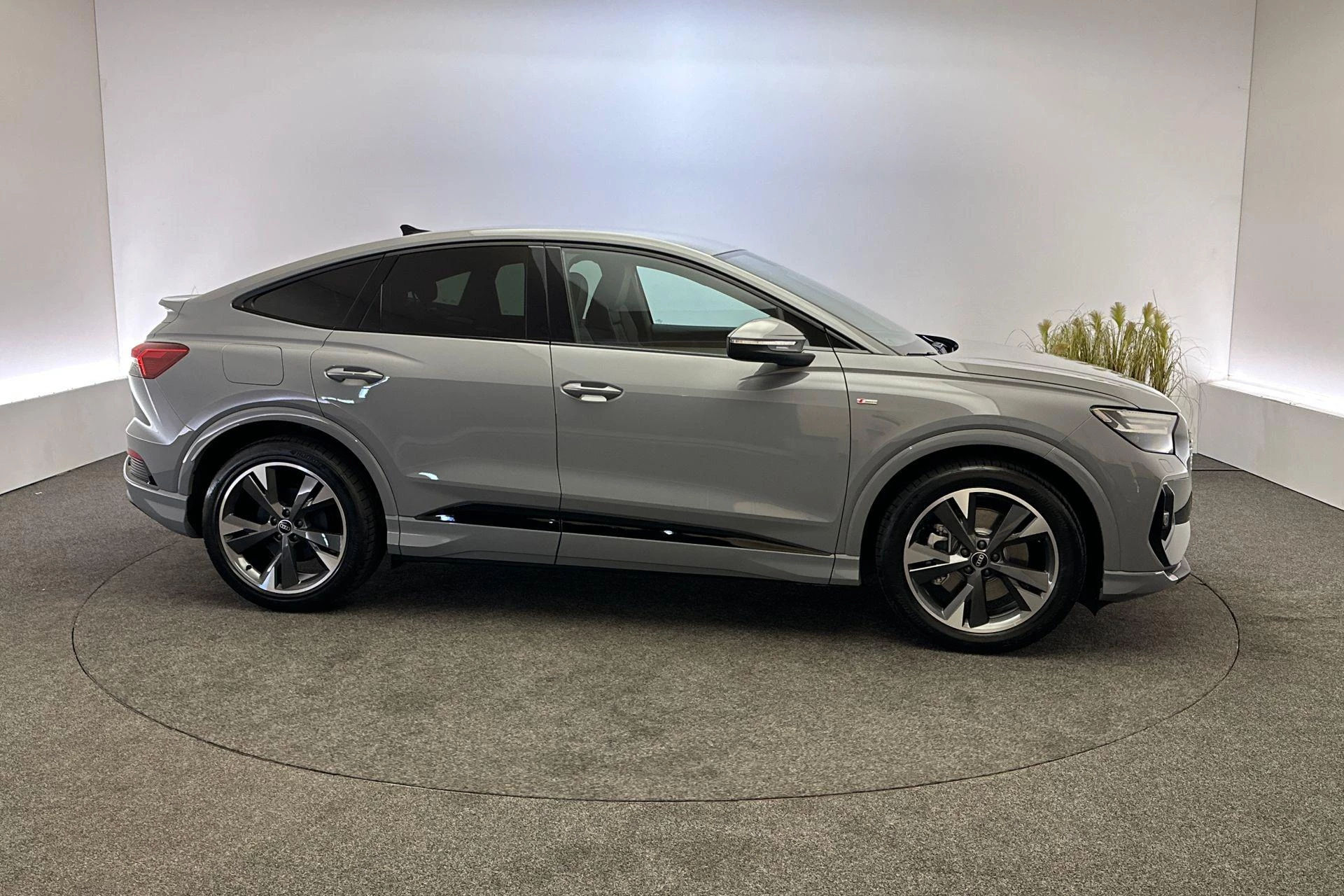 Hoofdafbeelding Audi Q4 e-tron