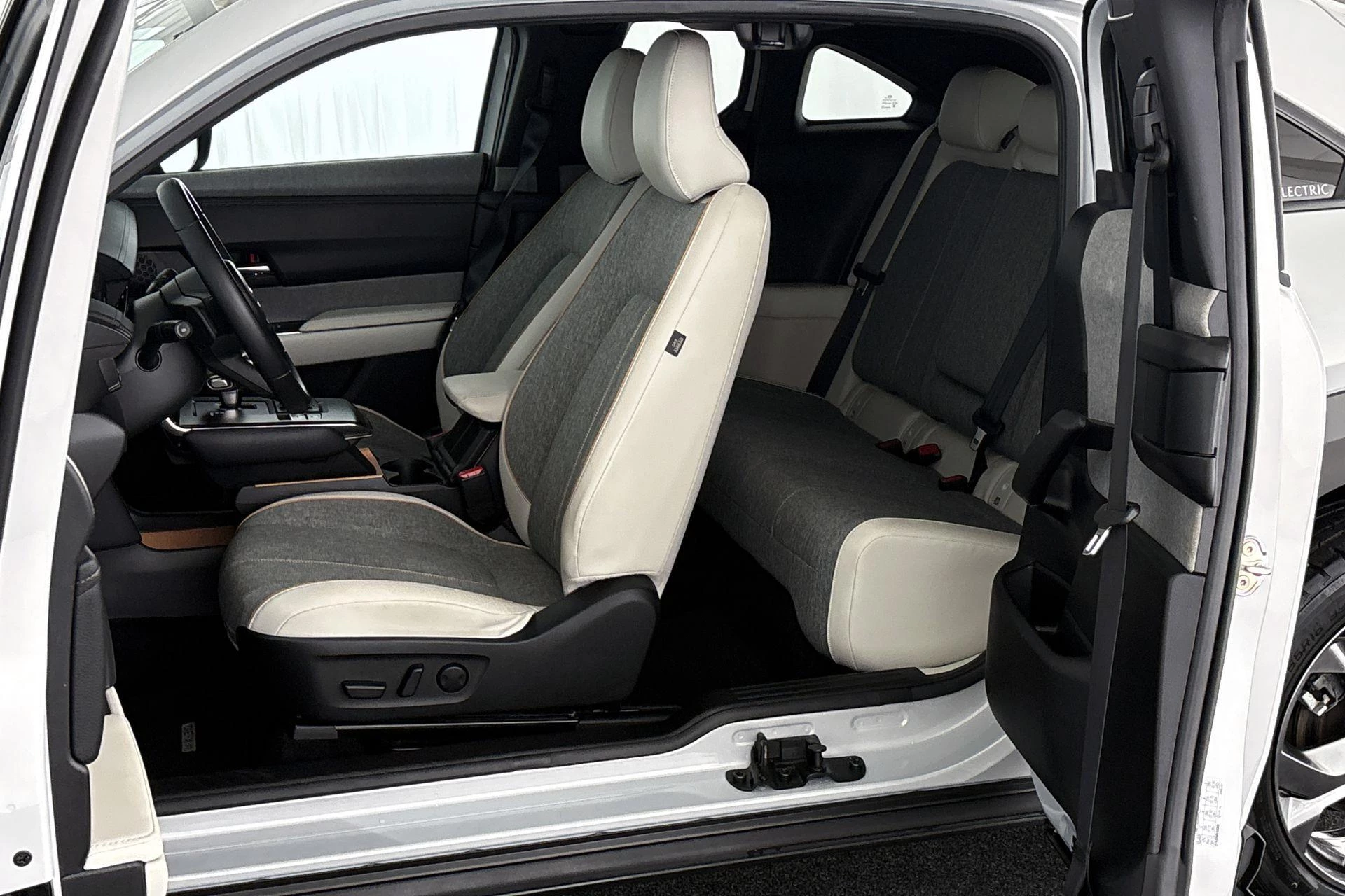 Hoofdafbeelding Mazda MX-30