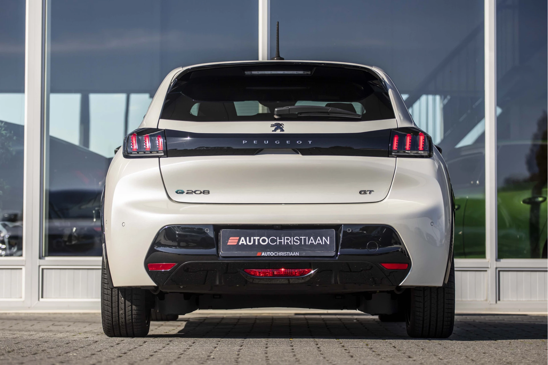 Hoofdafbeelding Peugeot e-208