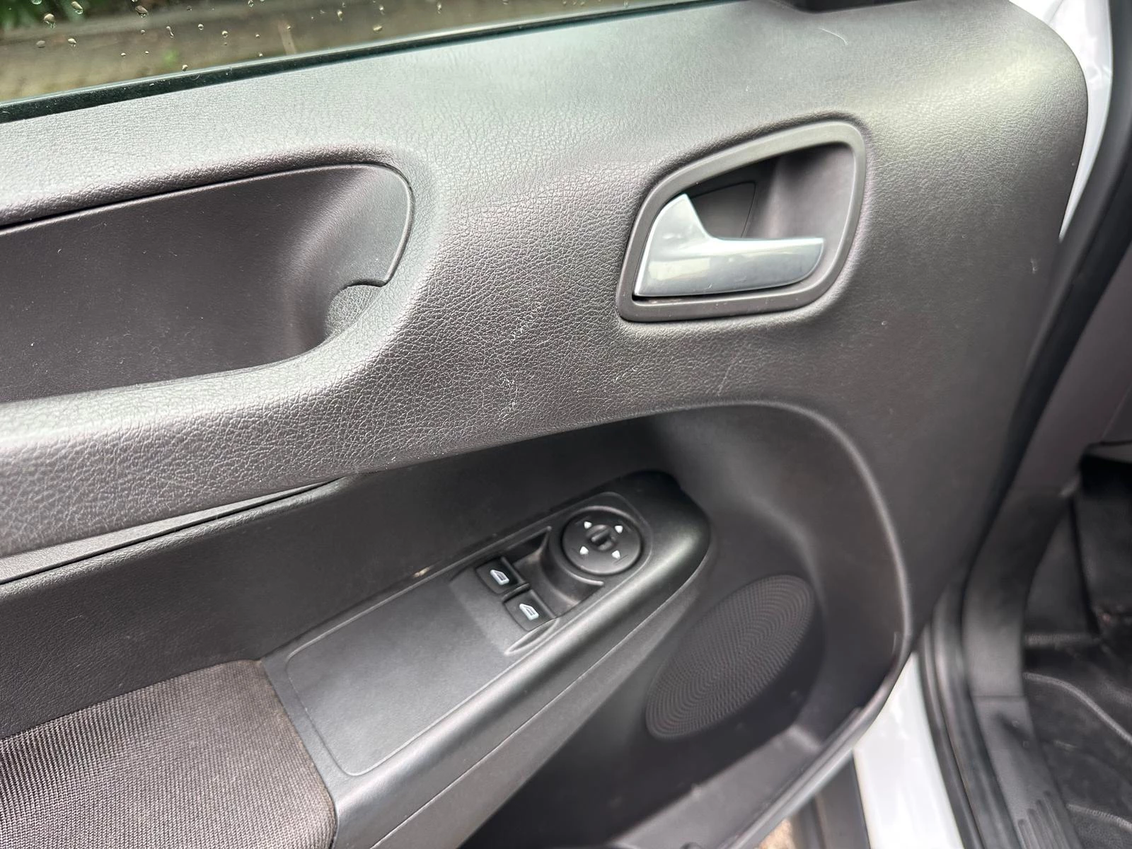 Hoofdafbeelding Ford Transit Courier