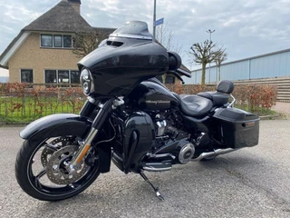 Harley-Davidson Street Glide Cvo Streetglide M8 street glide cvo streetglide m8