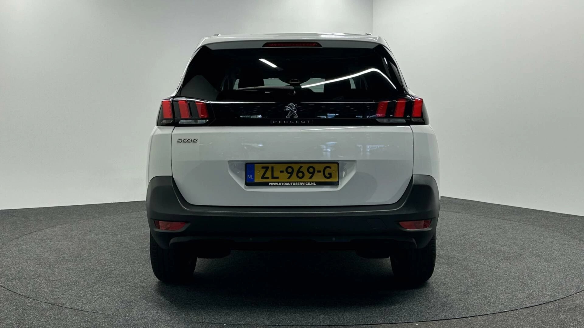 Hoofdafbeelding Peugeot 5008