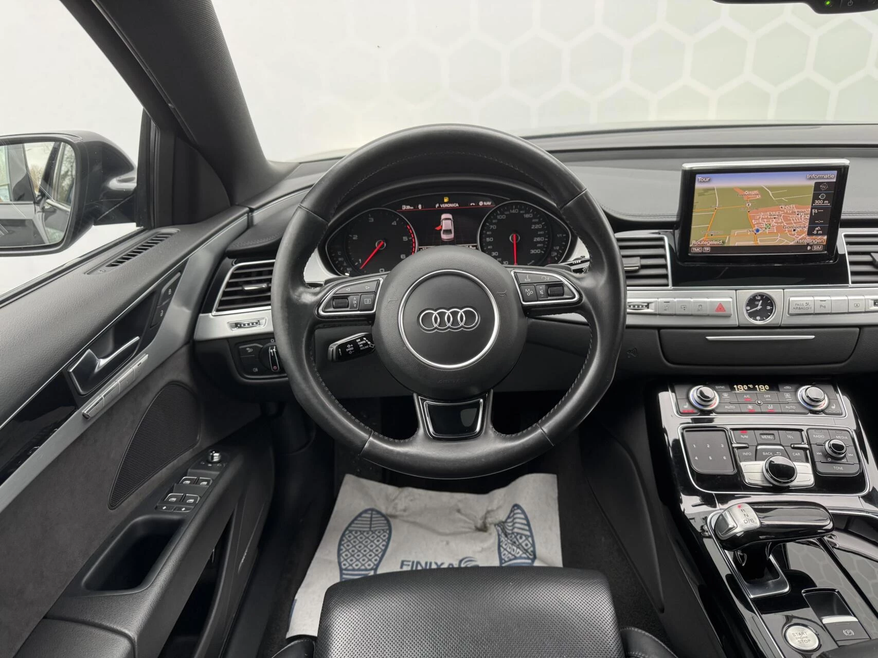 Hoofdafbeelding Audi A8