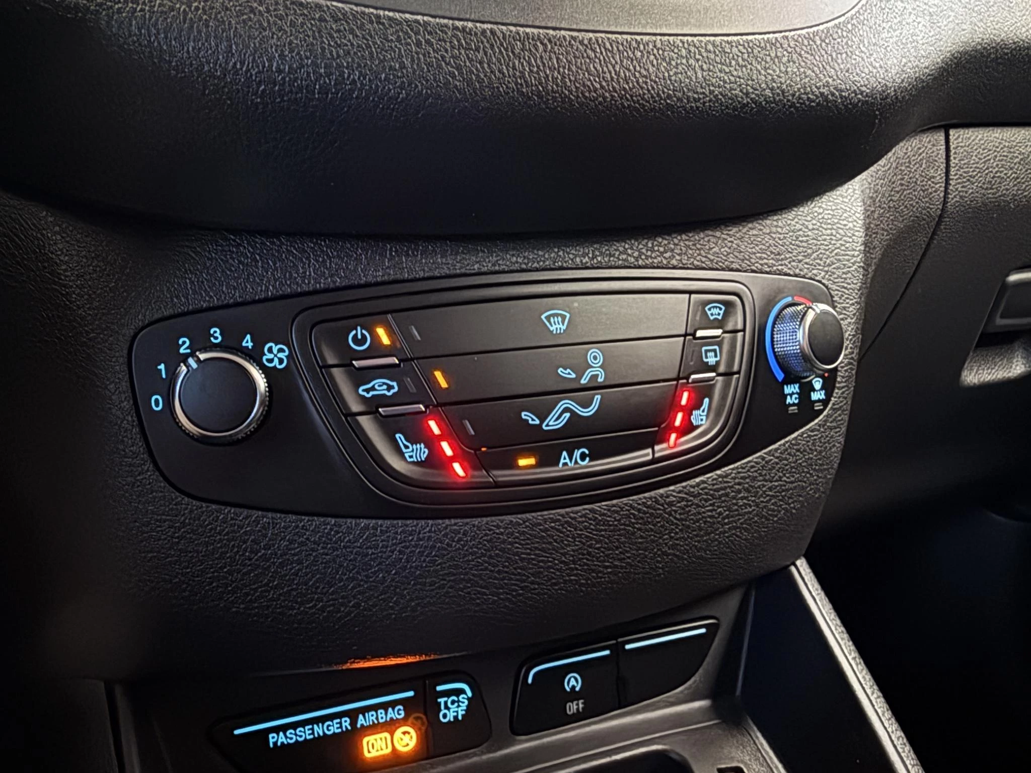 Hoofdafbeelding Ford Transit Courier