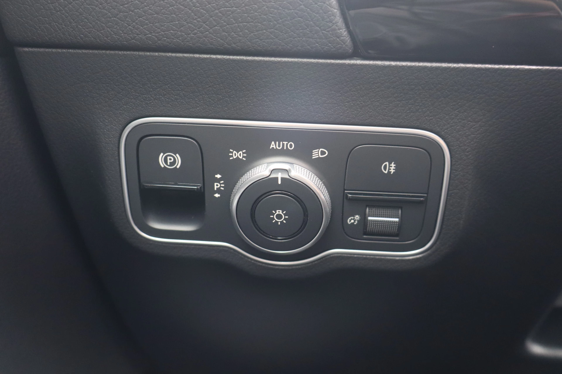 Hoofdafbeelding Mercedes-Benz EQA