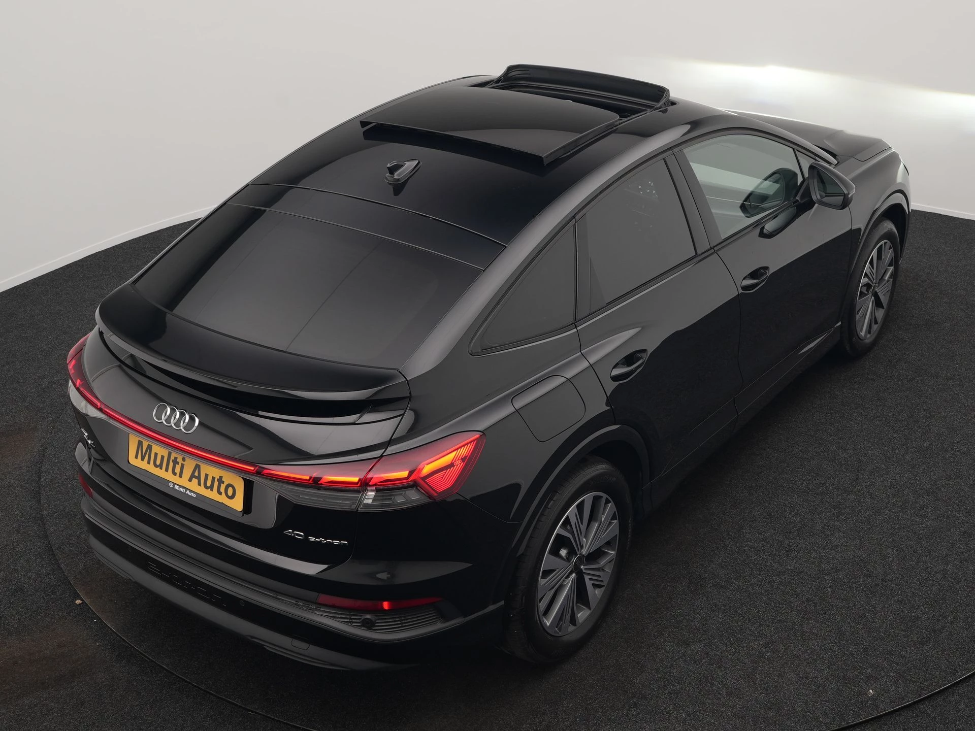 Hoofdafbeelding Audi Q4 Sportback e-tron