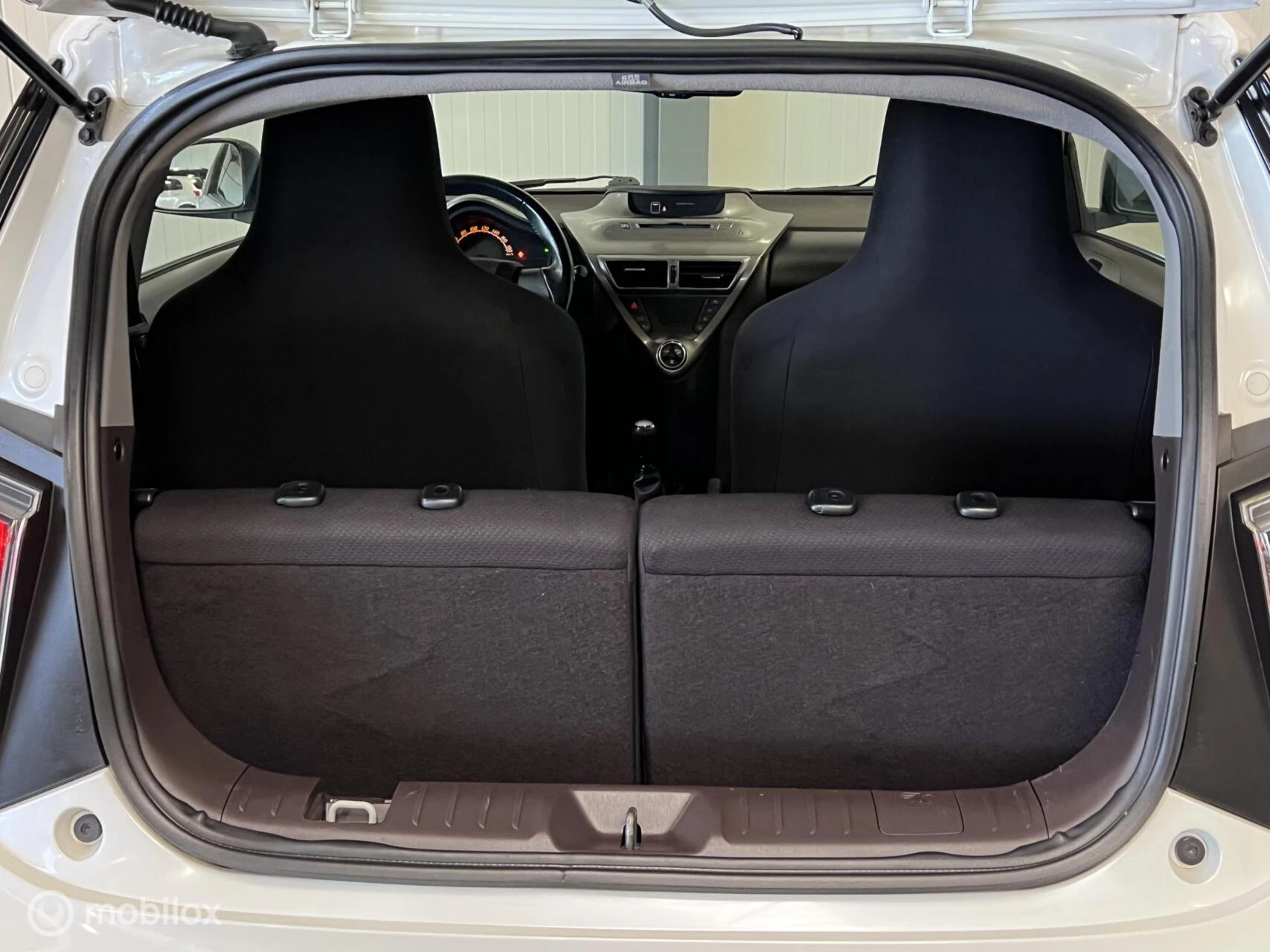 Hoofdafbeelding Toyota iQ