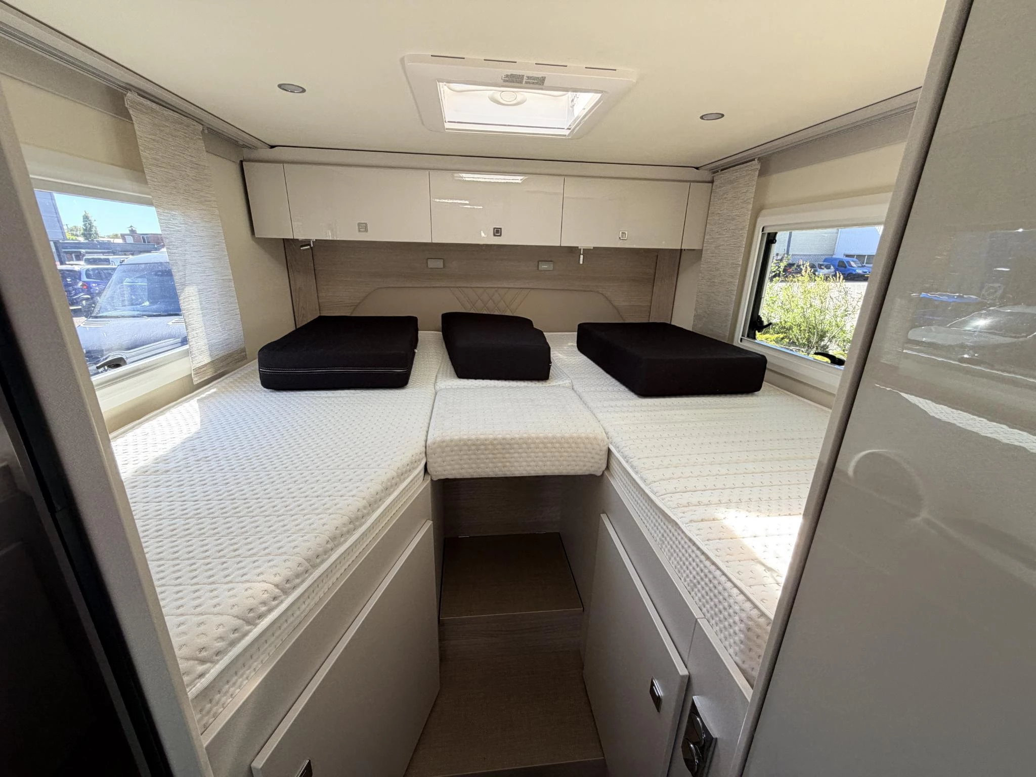 Hoofdafbeelding Bürstner Bt6914 Ford 155PK Camper•Automaat•TV