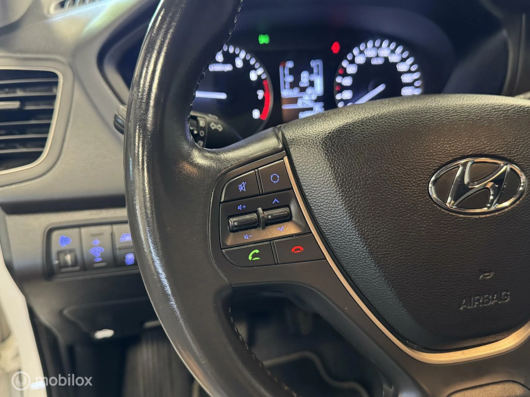 Hoofdafbeelding Hyundai i20